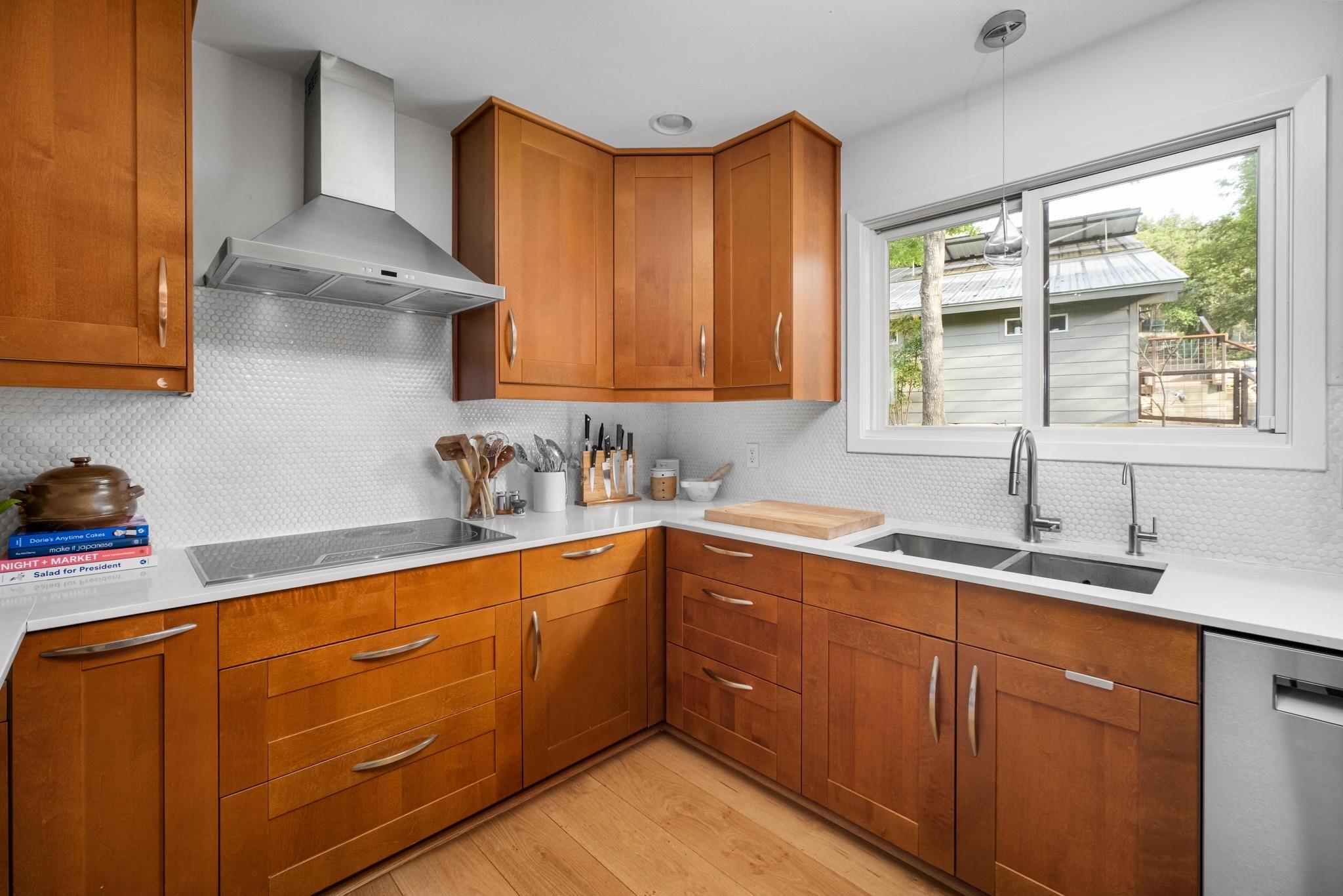 2721 Trail Of The Madrones, Austin, TX 78746