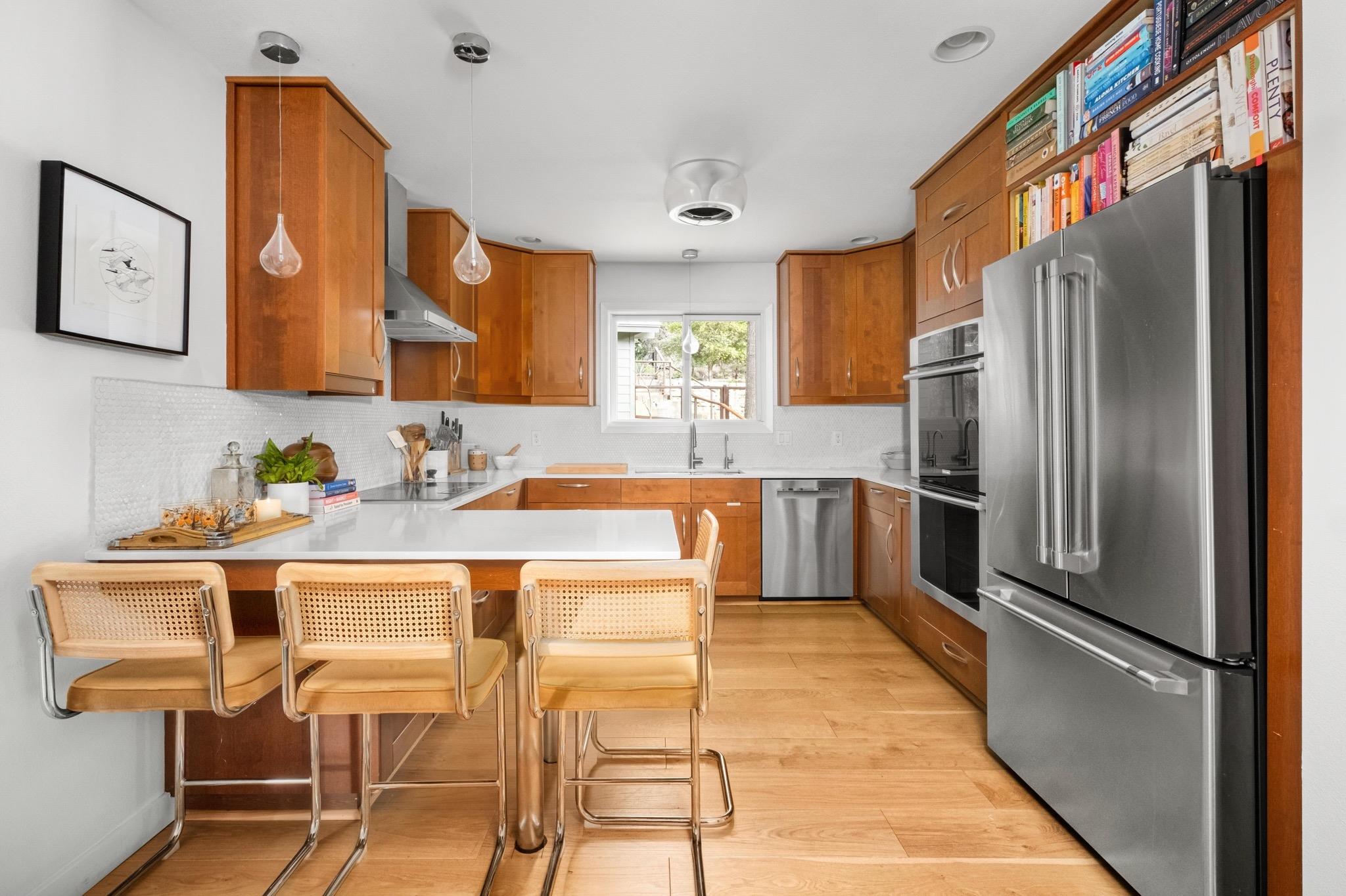 2721 Trail Of The Madrones, Austin, TX 78746