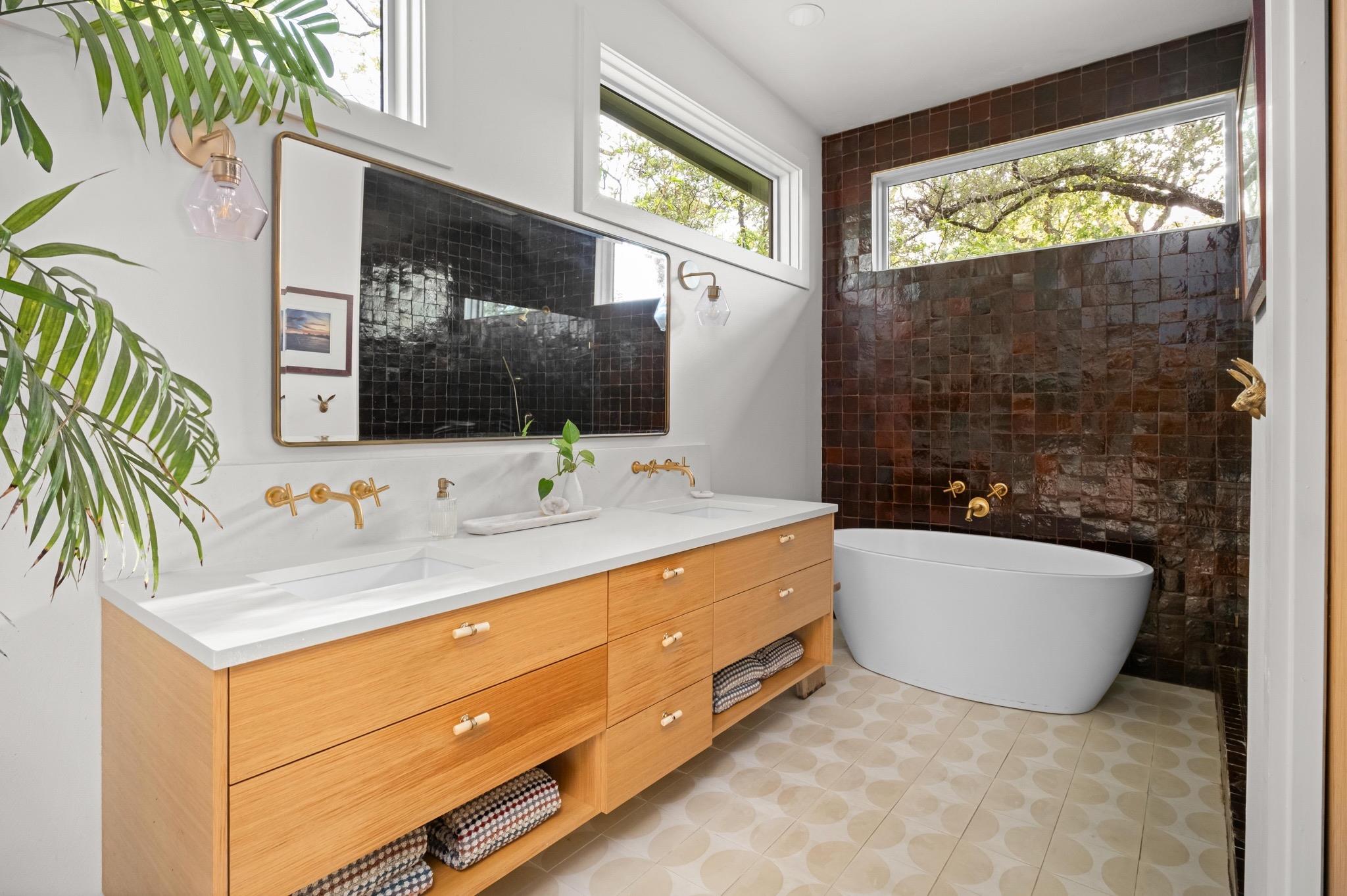 2721 Trail Of The Madrones, Austin, TX 78746