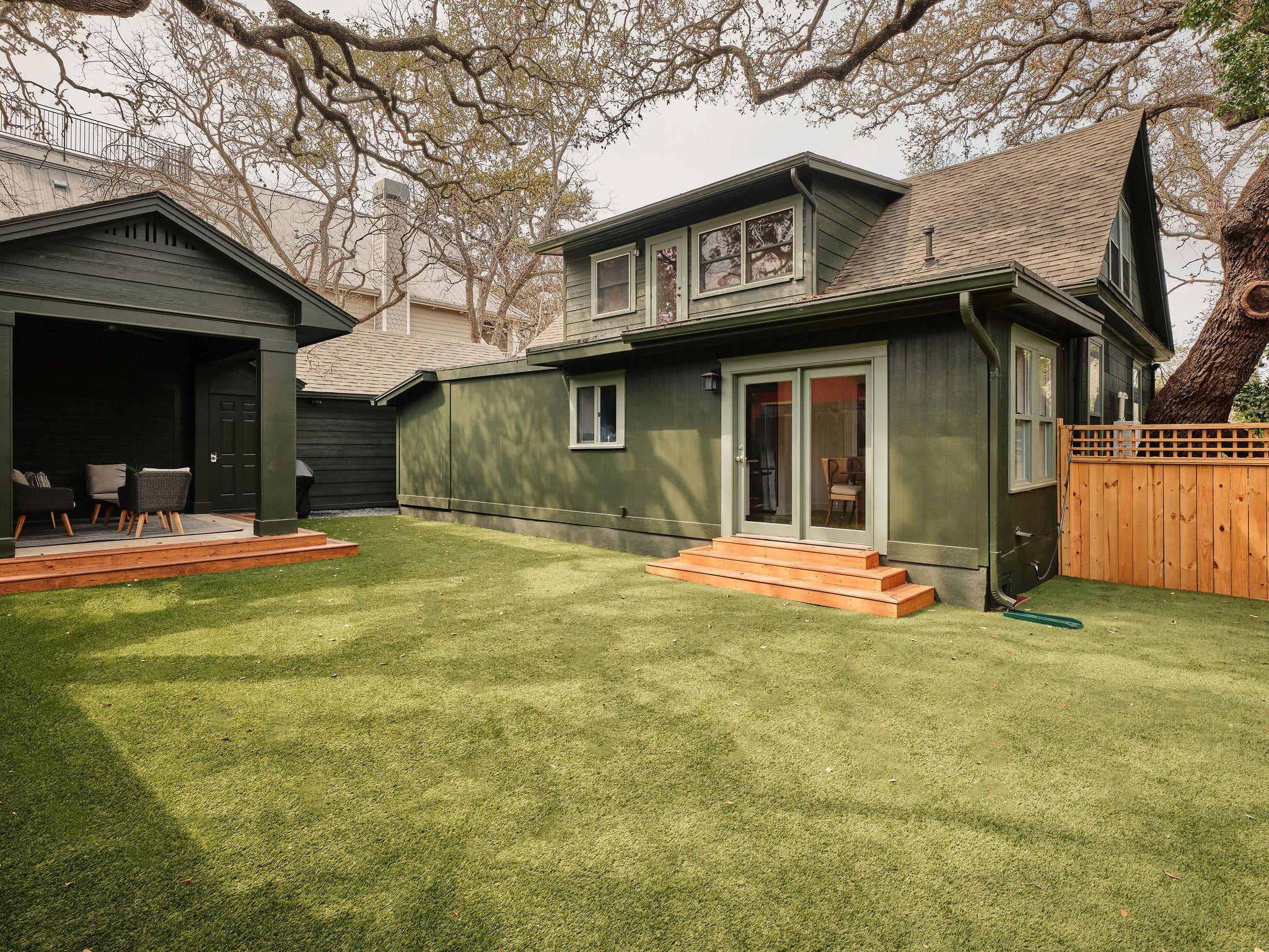 1709 Brackenridge St, Austin, TX 78704