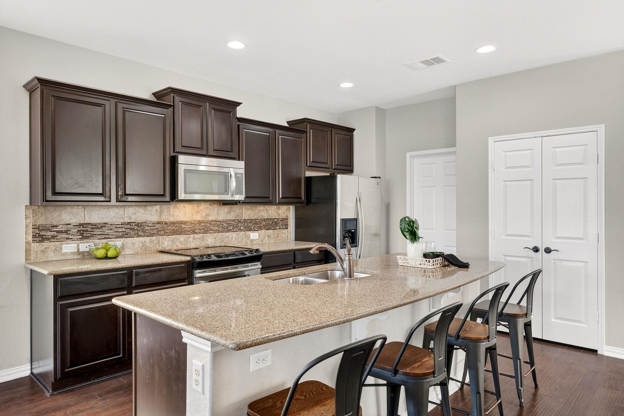 9932 Wading Pool Path, Austin, TX 78748