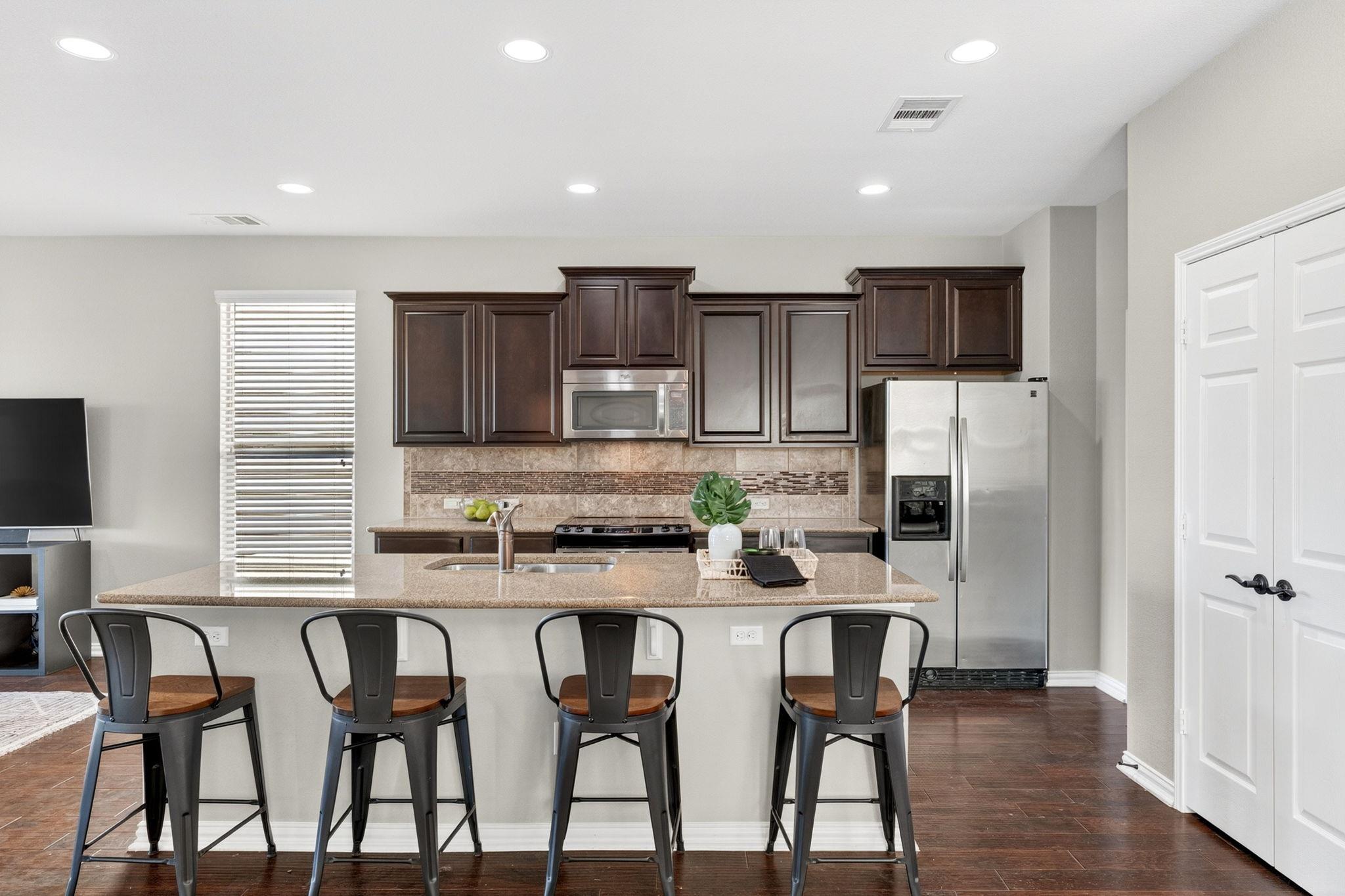 9932 Wading Pool Path, Austin, TX 78748