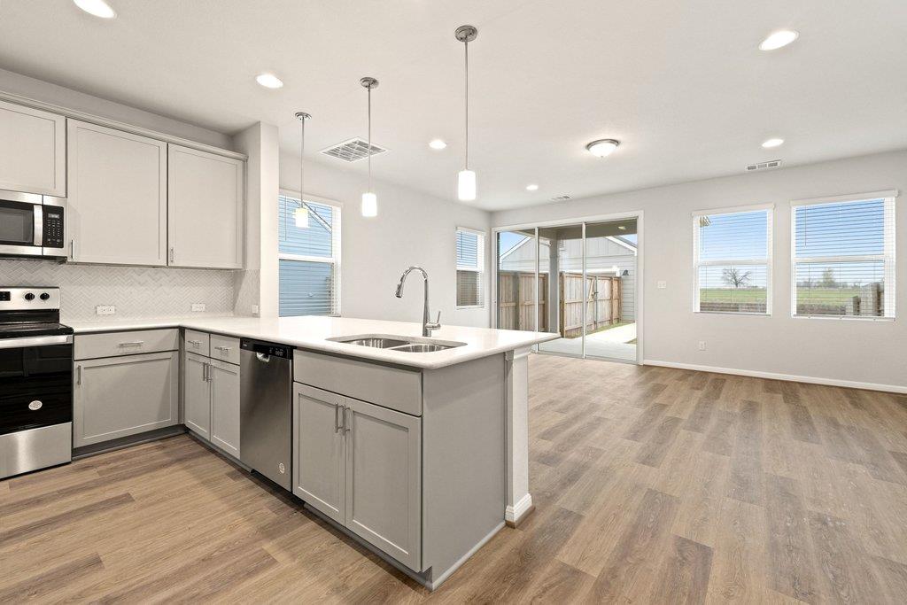 303 ELM BRANCH Trl, Taylor, TX 76574