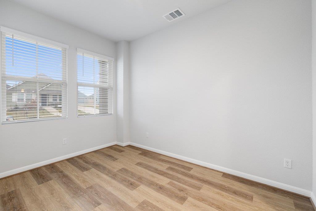 303 ELM BRANCH Trl, Taylor, TX 76574