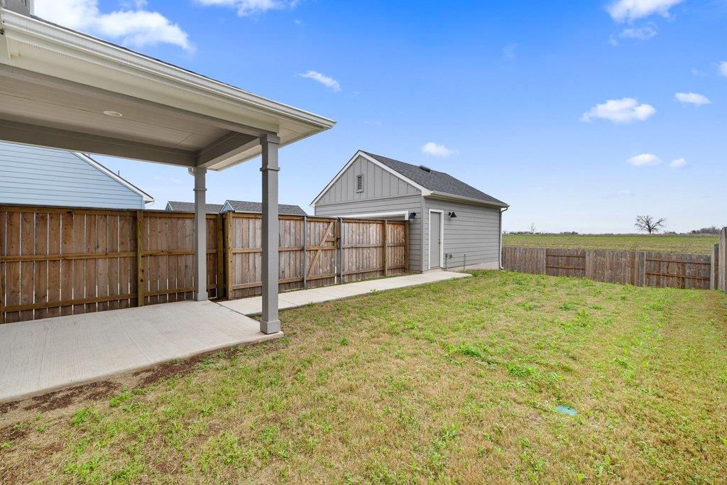 303 ELM BRANCH Trl, Taylor, TX 76574