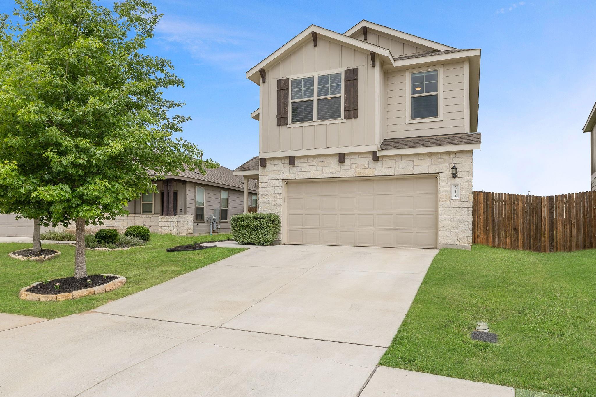 212 Compania Dr, Liberty Hill, TX 78642