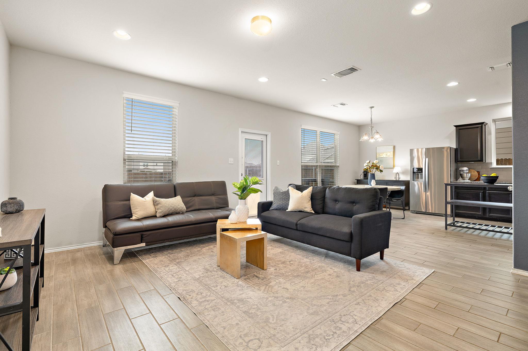 212 Compania Dr, Liberty Hill, TX 78642