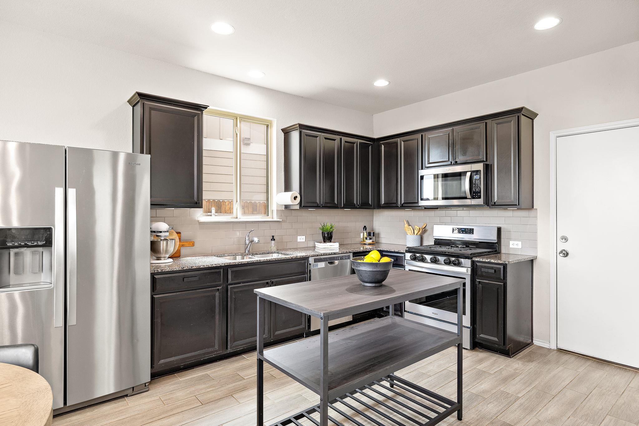 212 Compania Dr, Liberty Hill, TX 78642