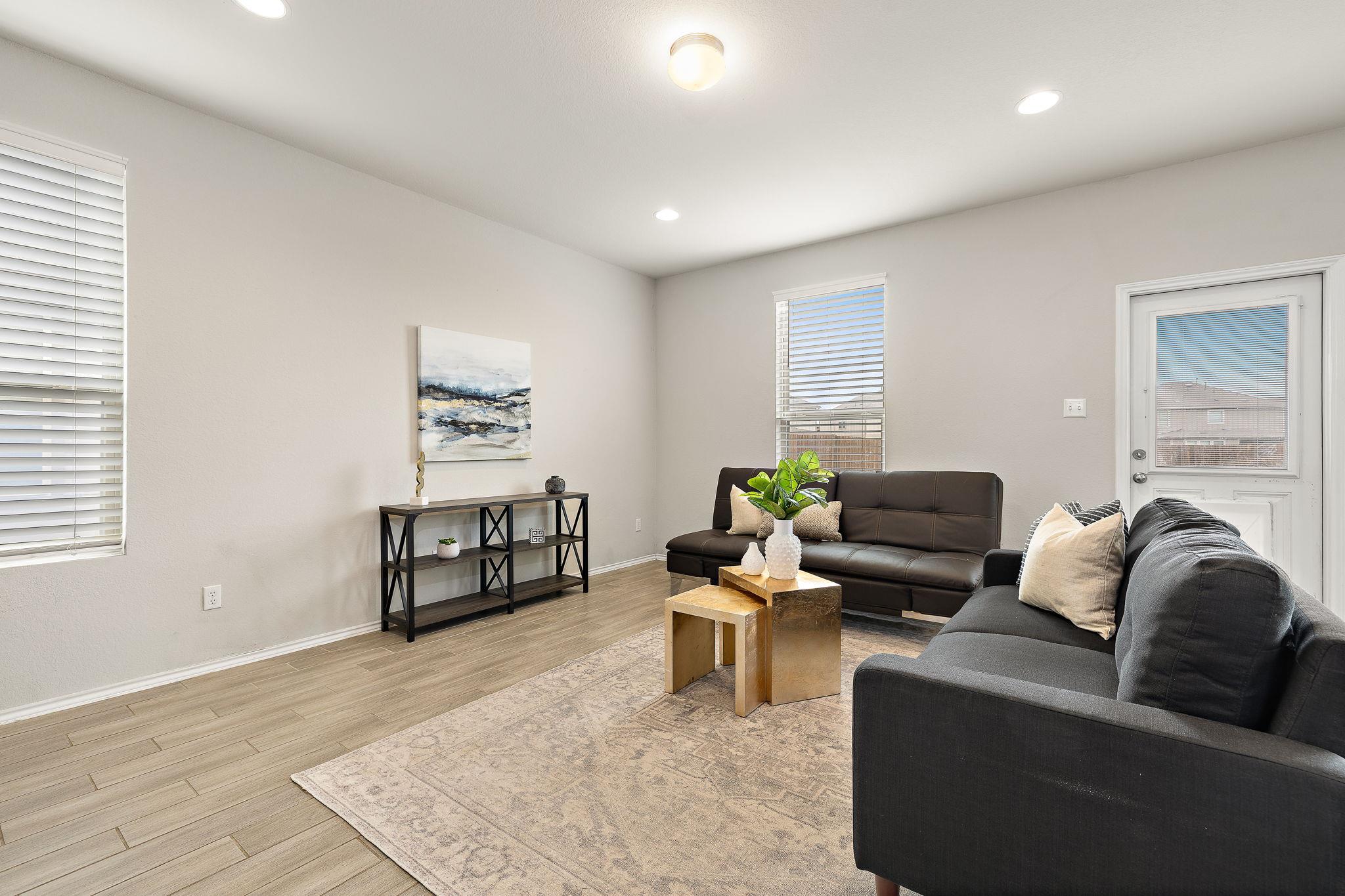 212 Compania Dr, Liberty Hill, TX 78642