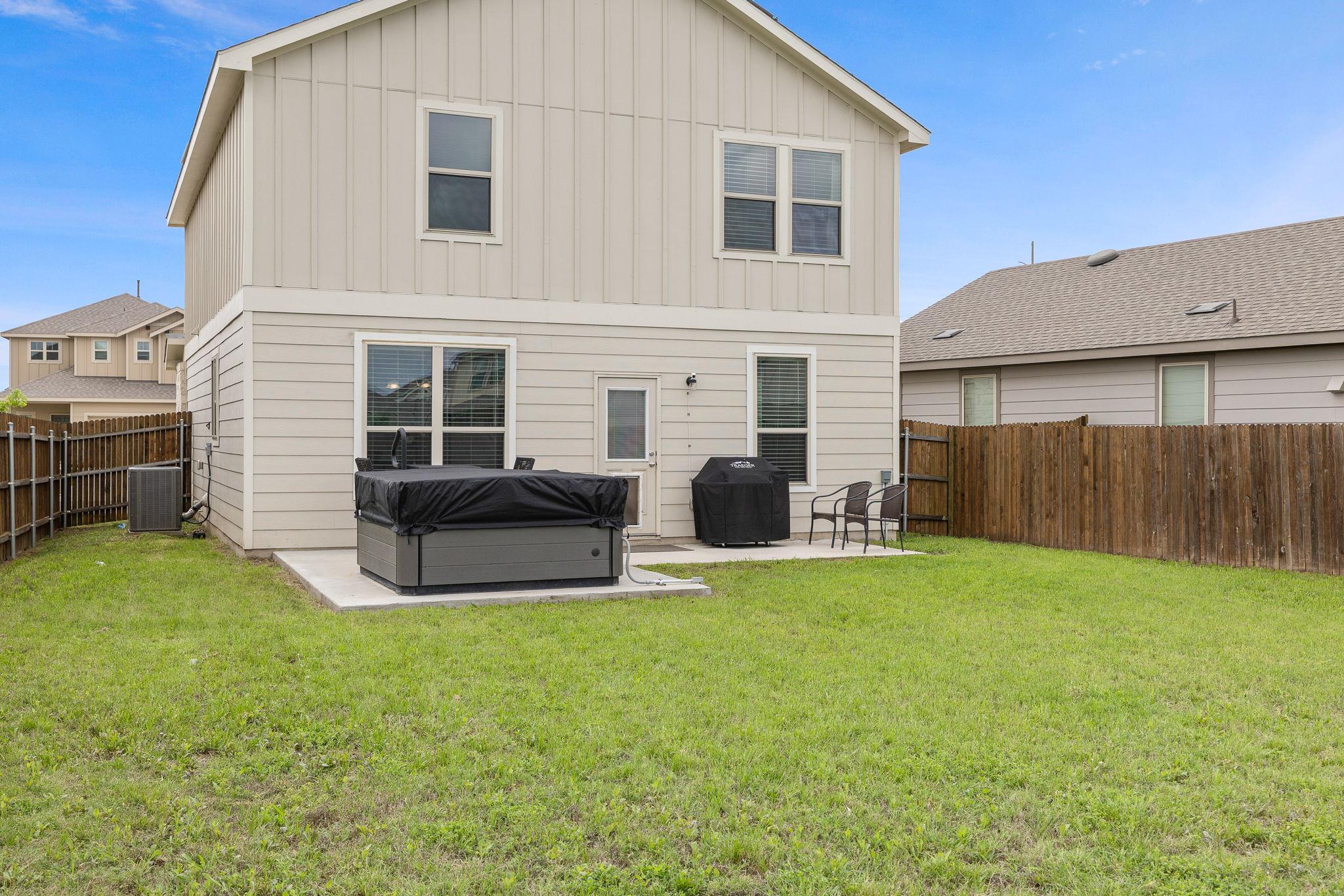212 Compania Dr, Liberty Hill, TX 78642