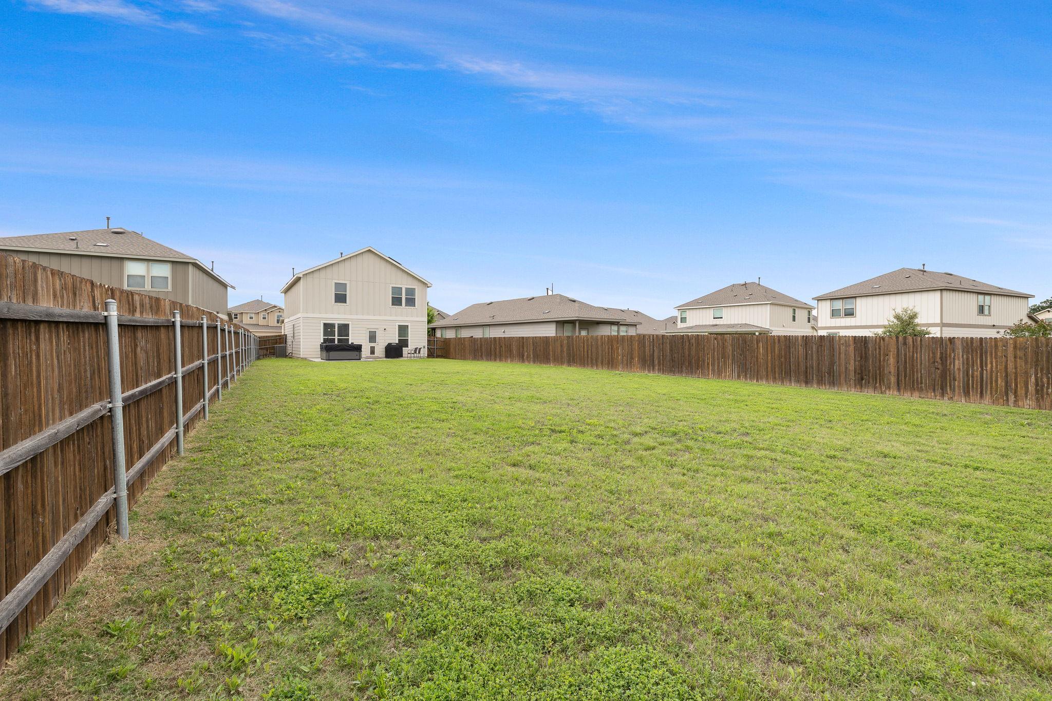 212 Compania Dr, Liberty Hill, TX 78642