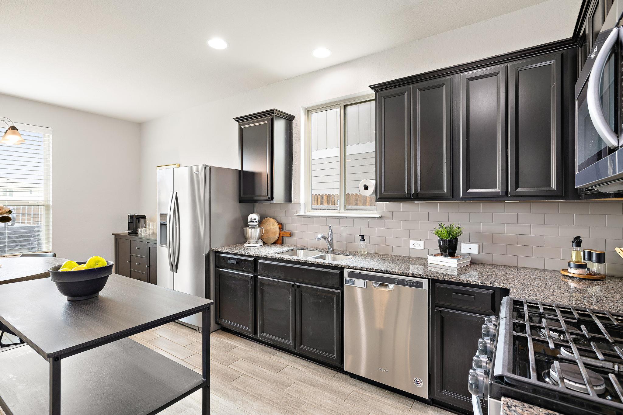 212 Compania Dr, Liberty Hill, TX 78642