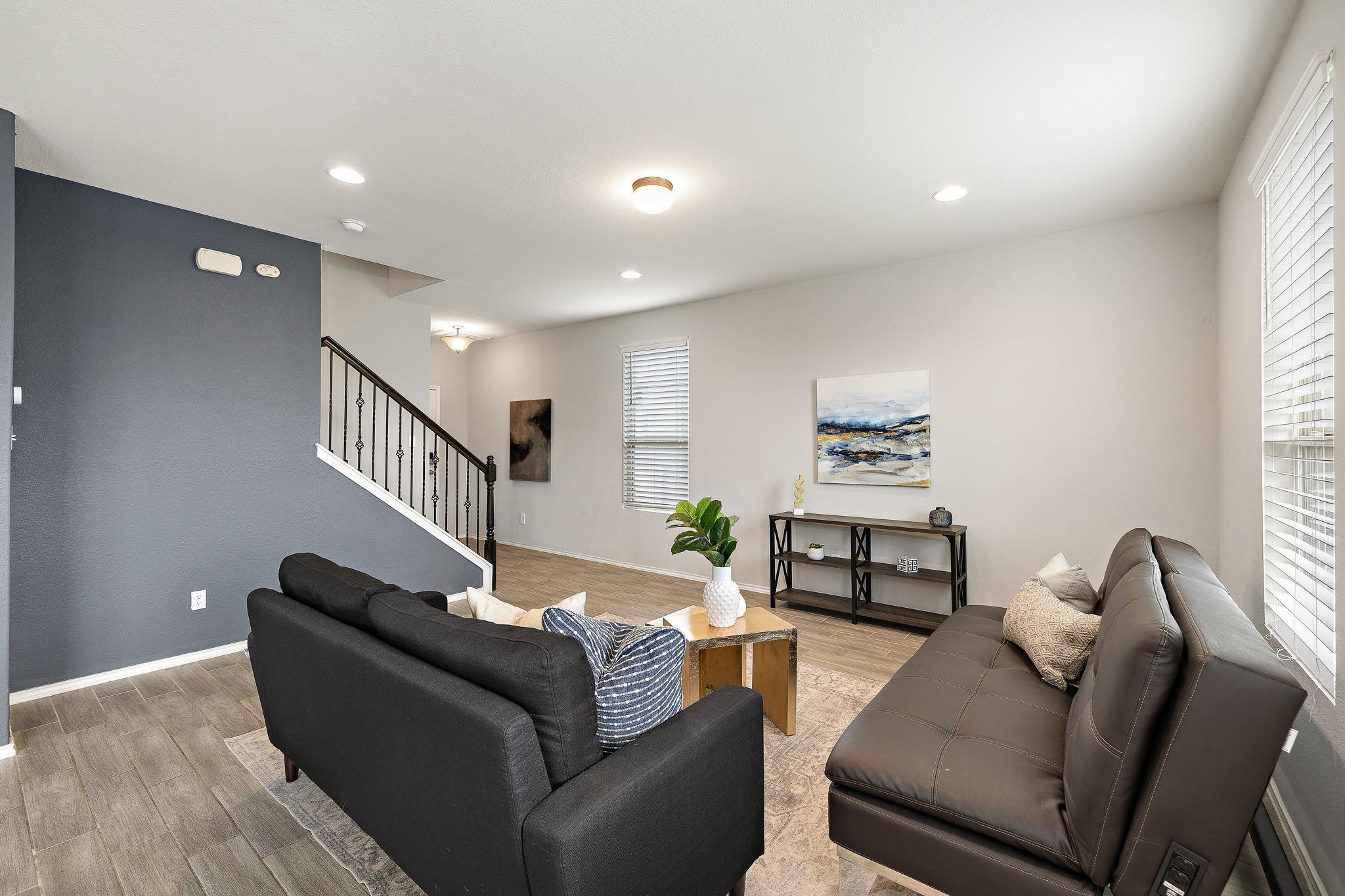 212 Compania Dr, Liberty Hill, TX 78642