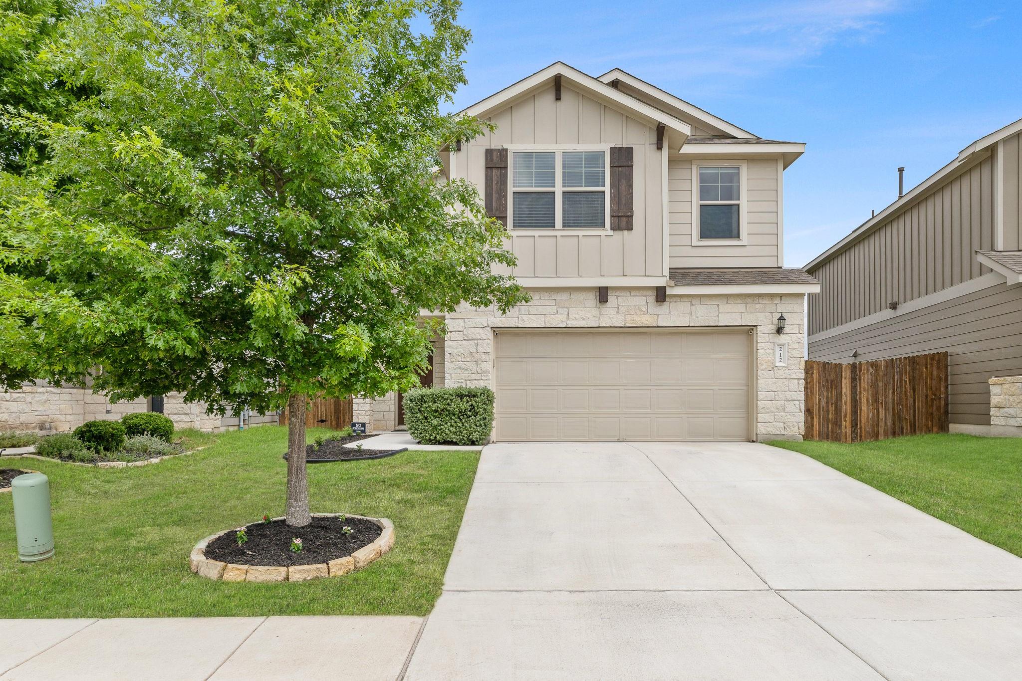 212 Compania Dr, Liberty Hill, TX 78642