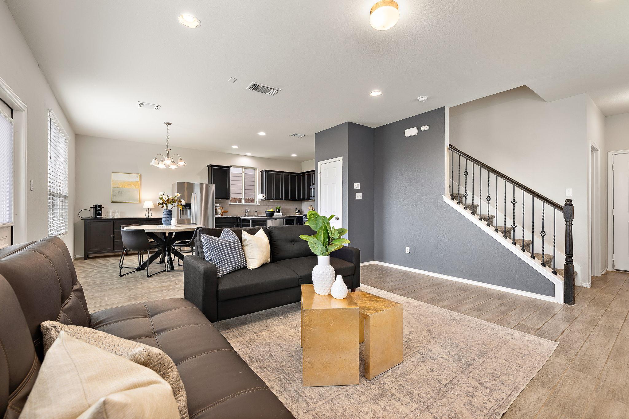 212 Compania Dr, Liberty Hill, TX 78642