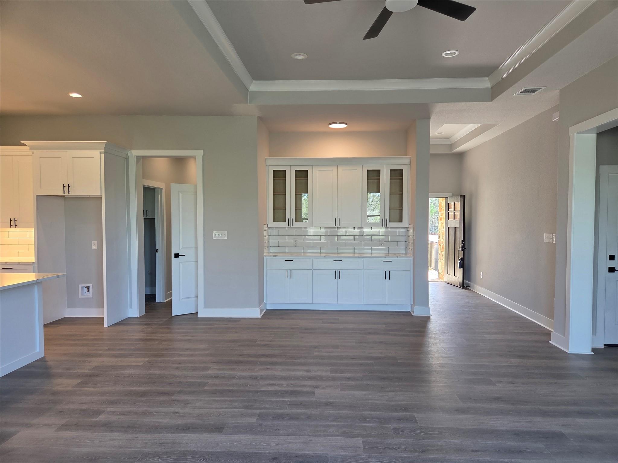 137 Waimanalo Ln, Bastrop, TX 78602