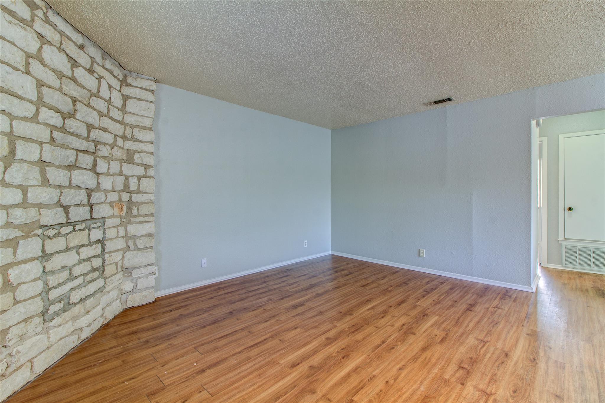 400 Hedgewood Dr # C, Georgetown, TX 78628