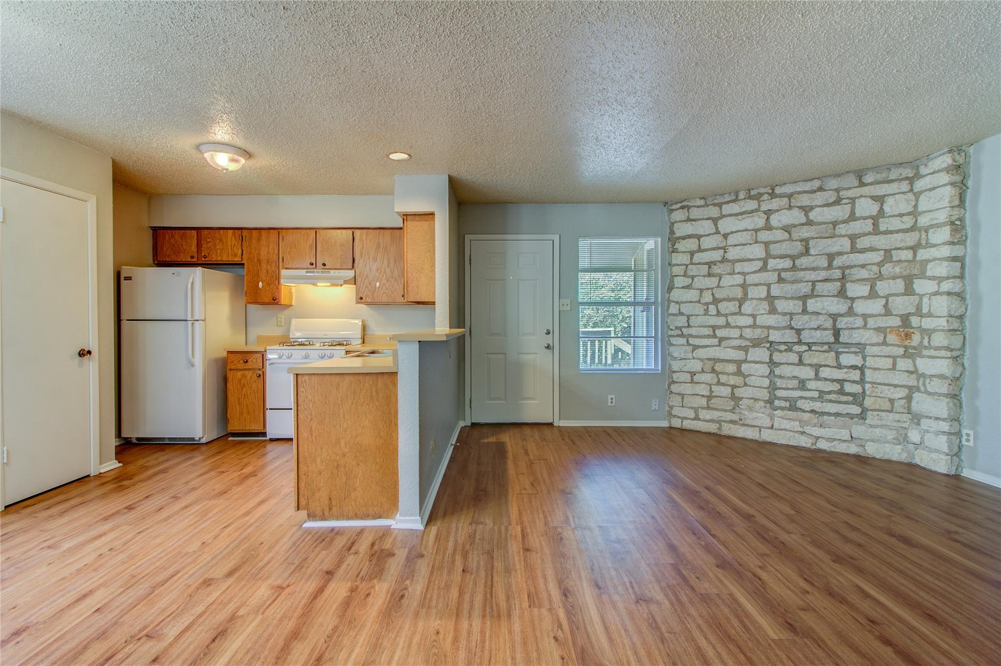 400 Hedgewood Dr # C, Georgetown, TX 78628