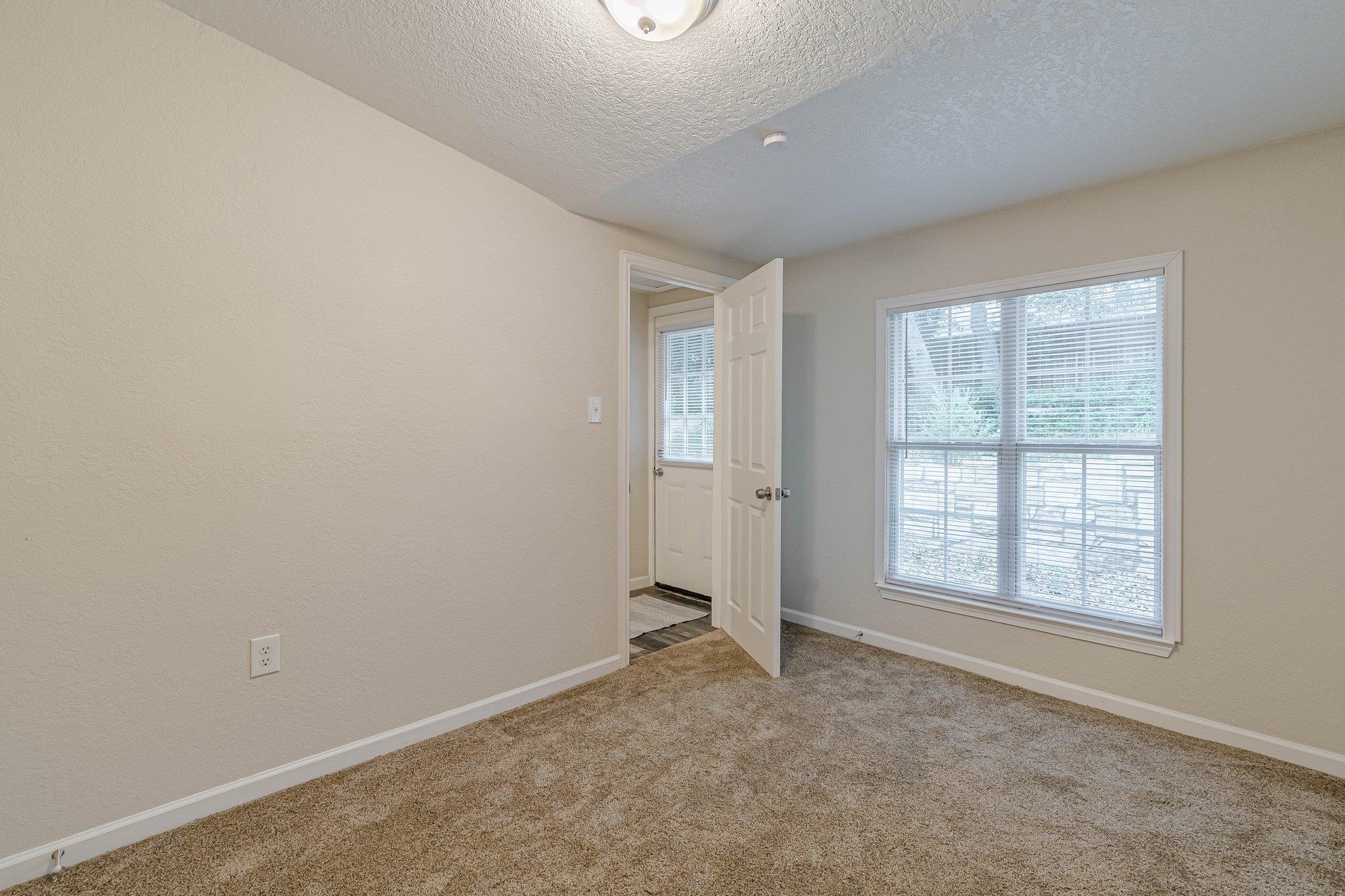 560 Persimmon Pass, Fischer, TX 78623