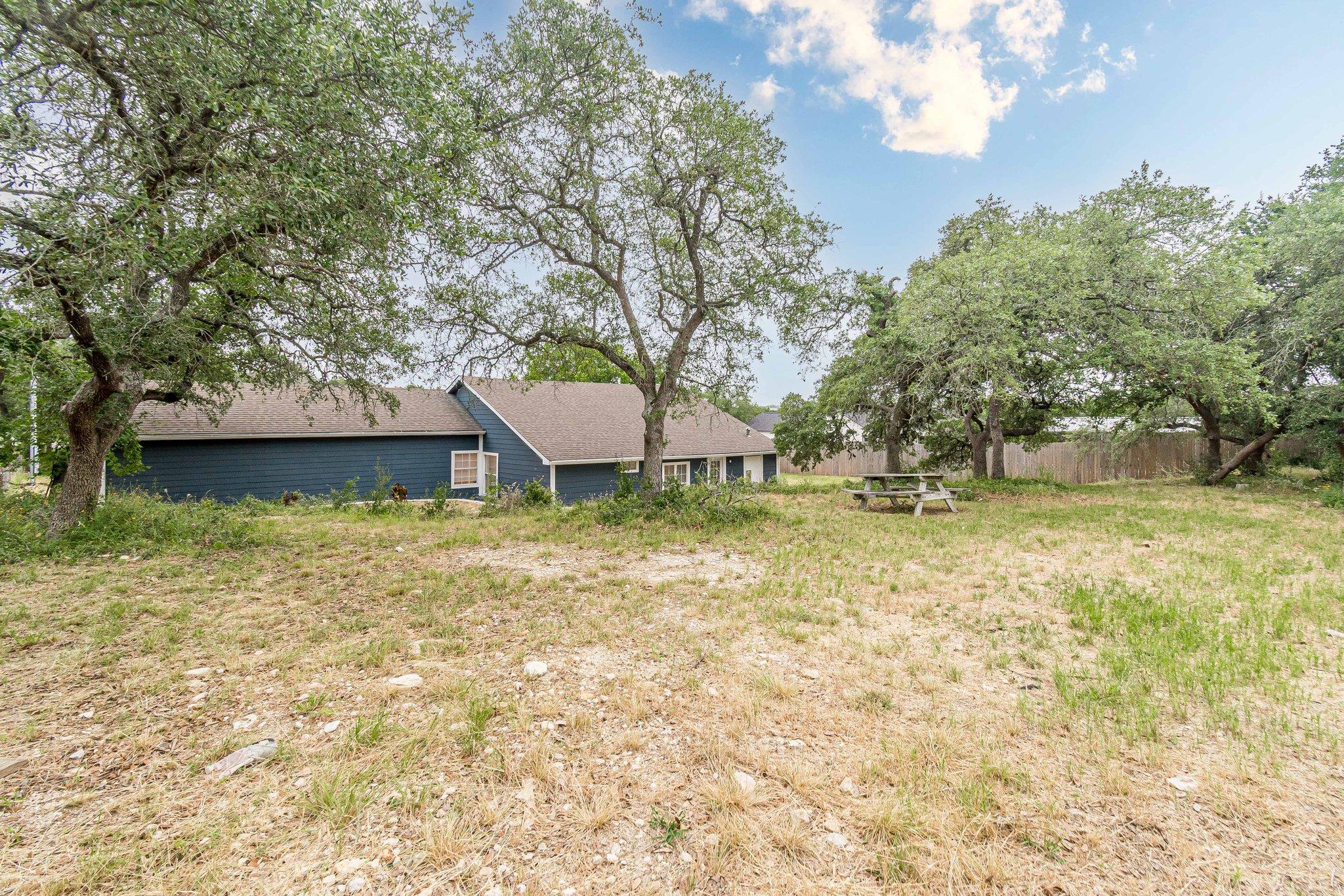 560 Persimmon Pass, Fischer, TX 78623