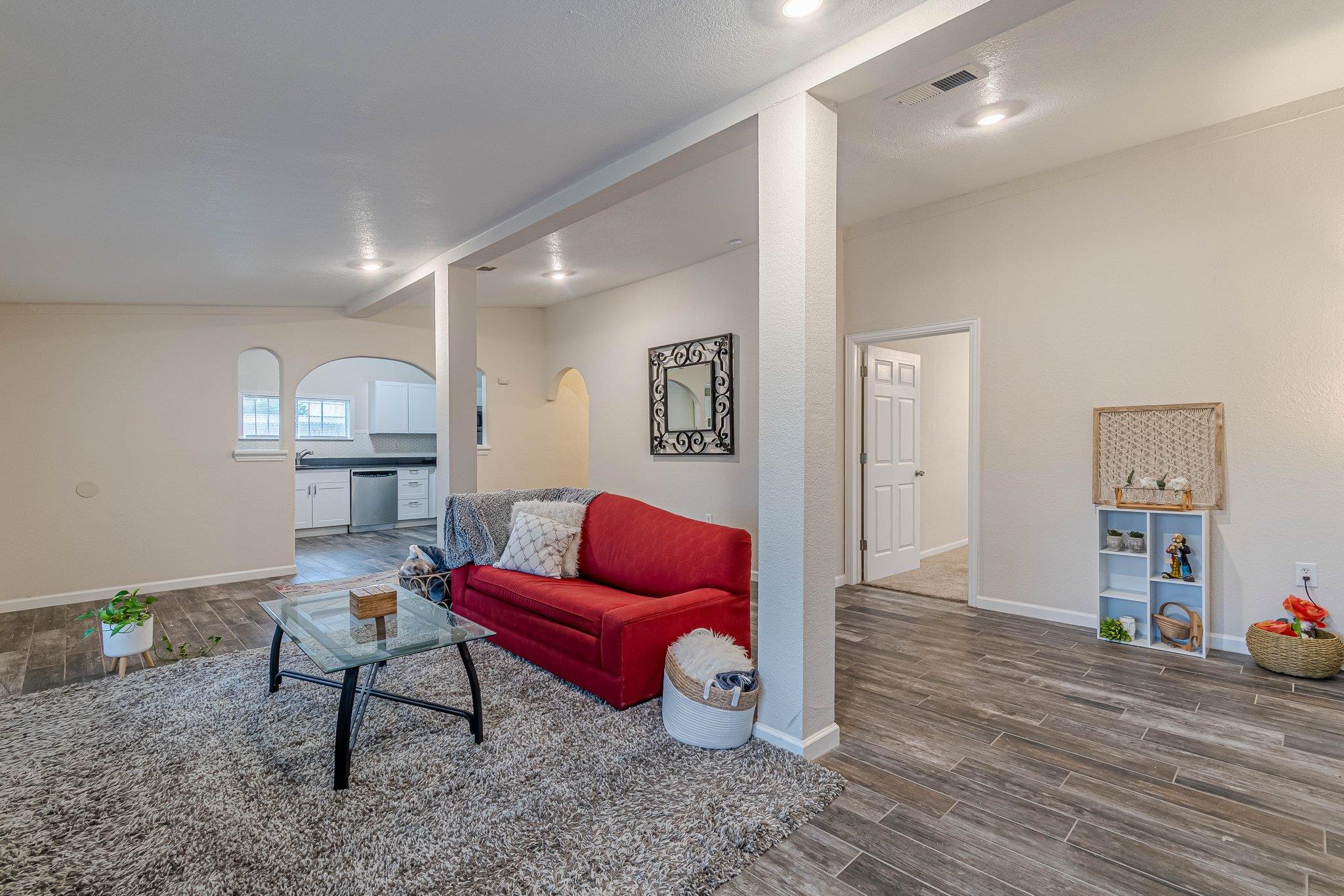 560 Persimmon Pass, Fischer, TX 78623