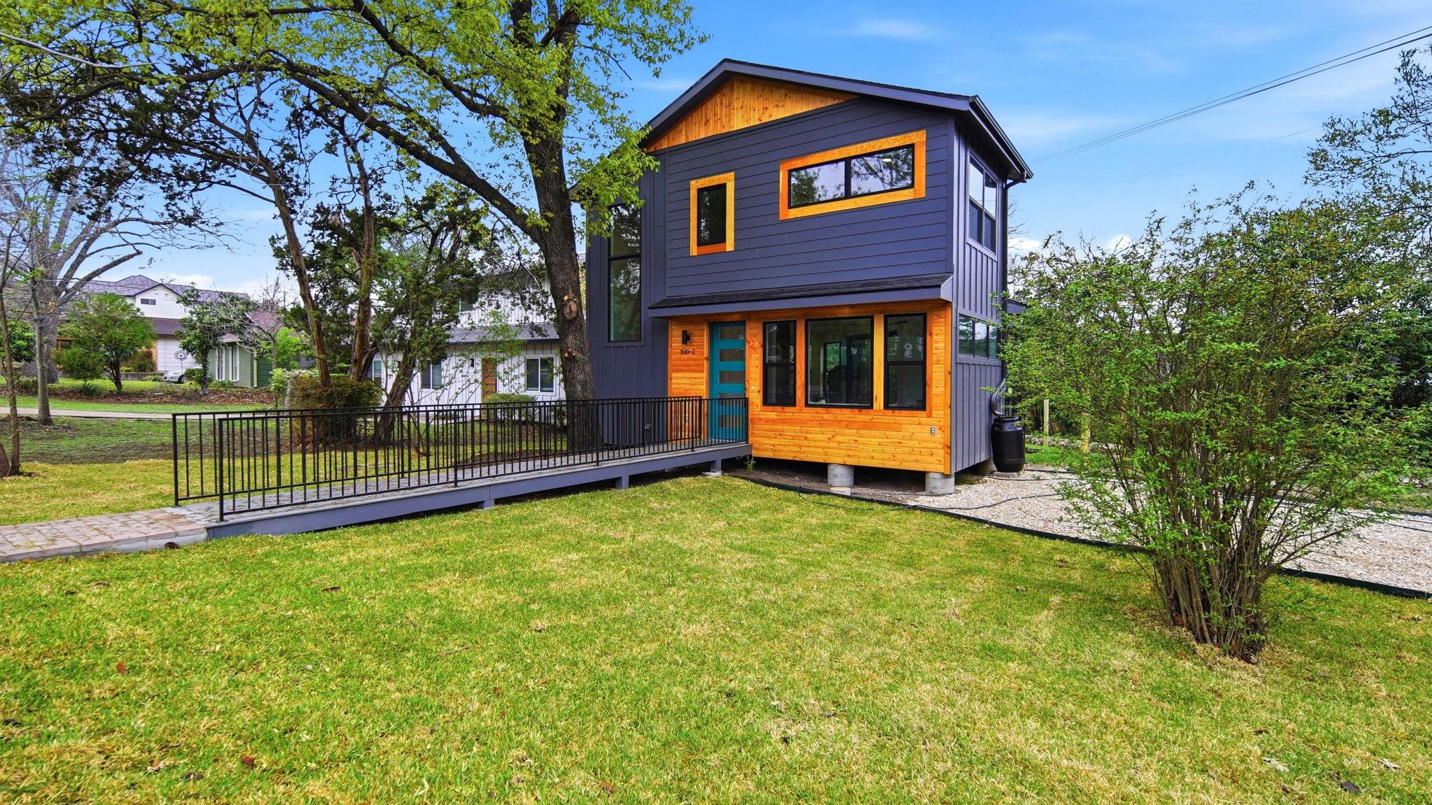 300 Lightsey Rd # 2, Austin, TX 78704