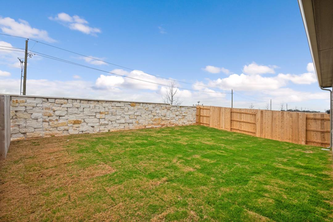 232 Brandywine Road, Hutto, TX 78634