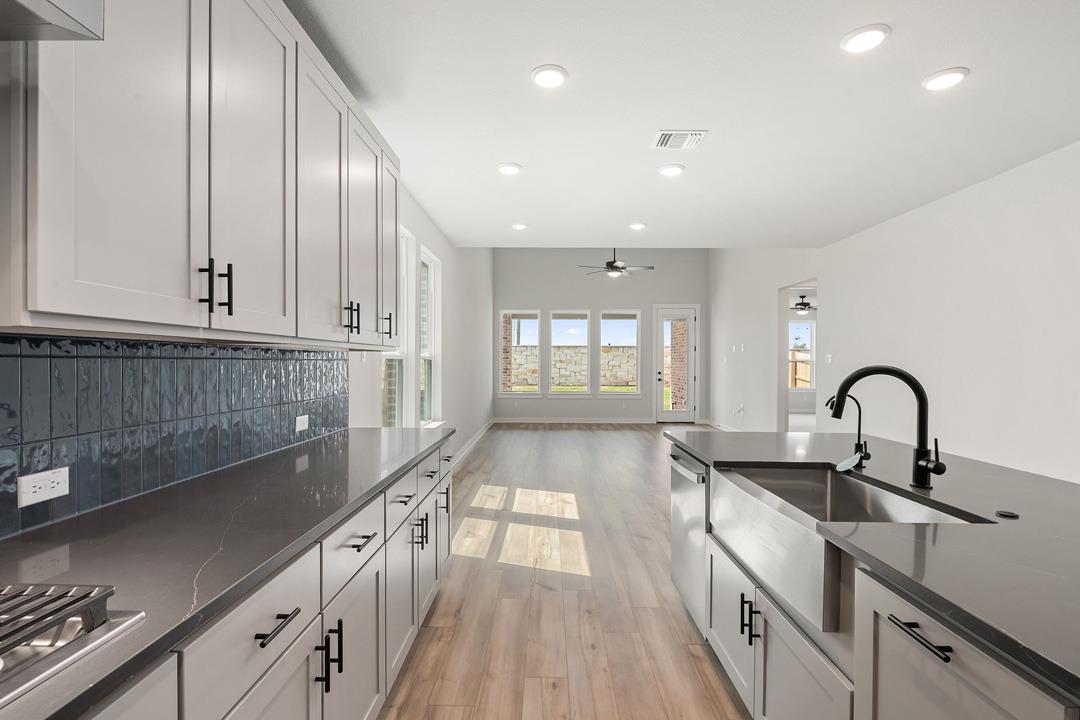 232 Brandywine Road, Hutto, TX 78634