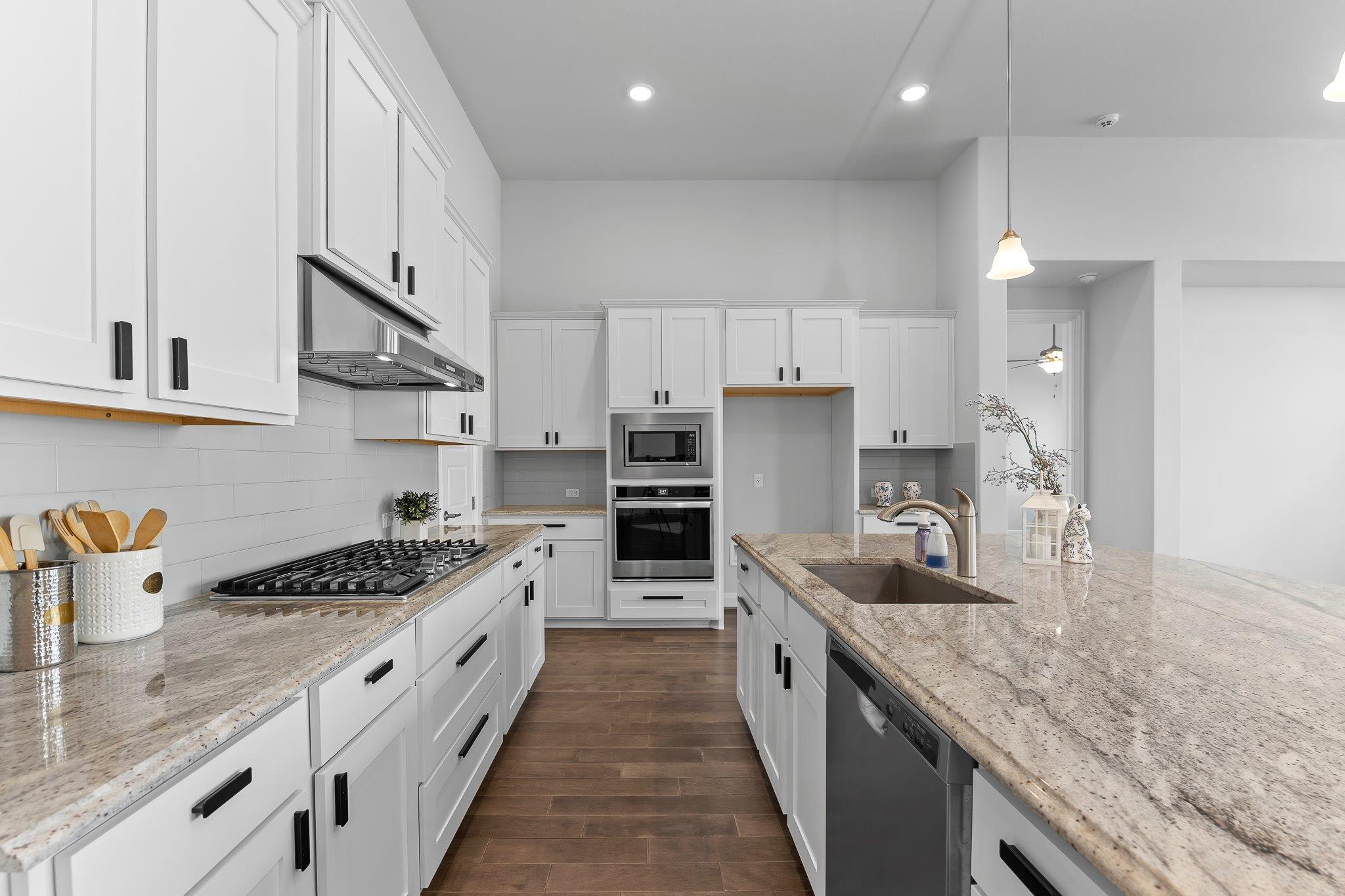 1721 Cotton Farm Trl, Leander, TX 78641