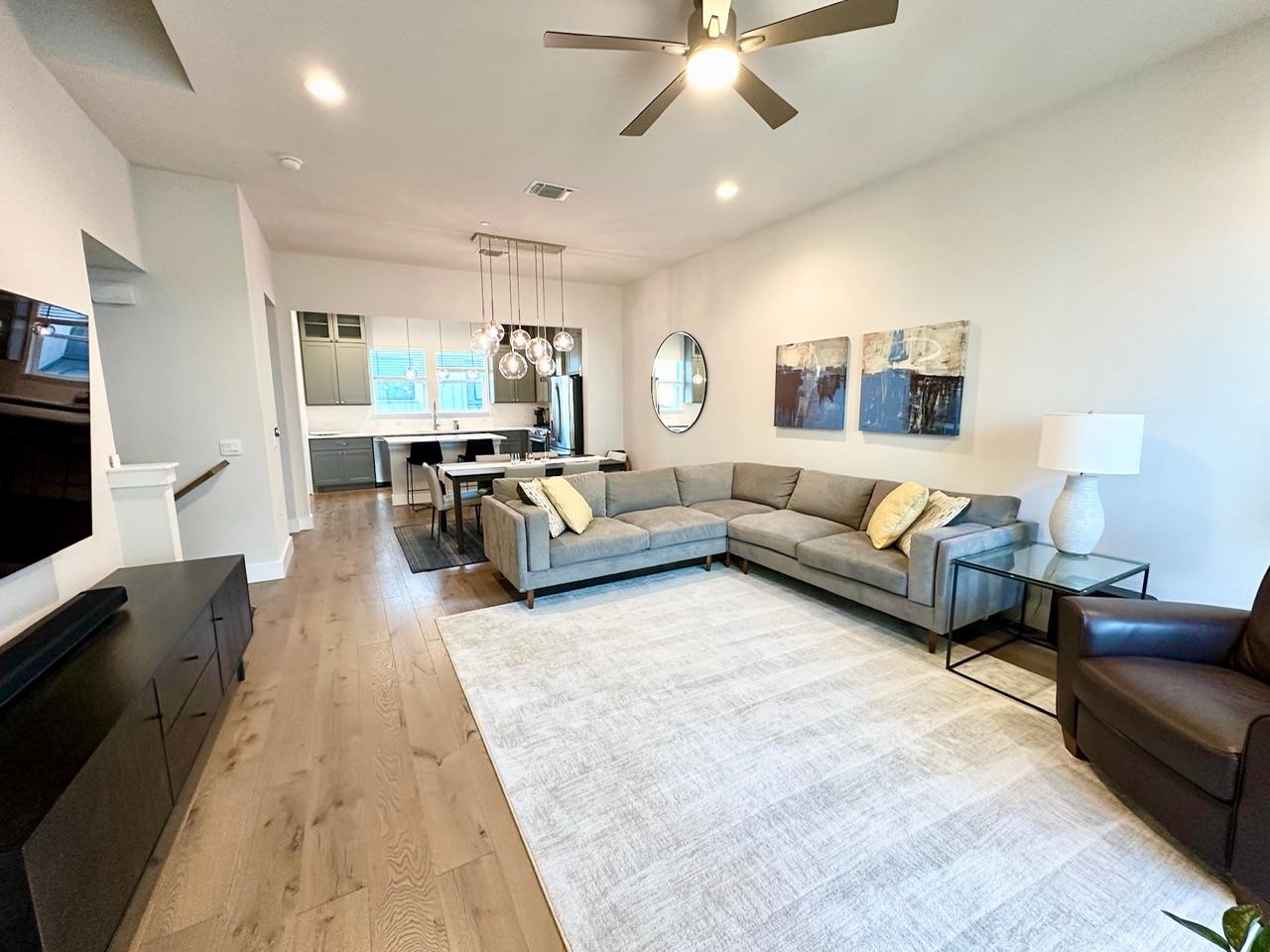 4404 Authentic Dr, Austin, TX 78731