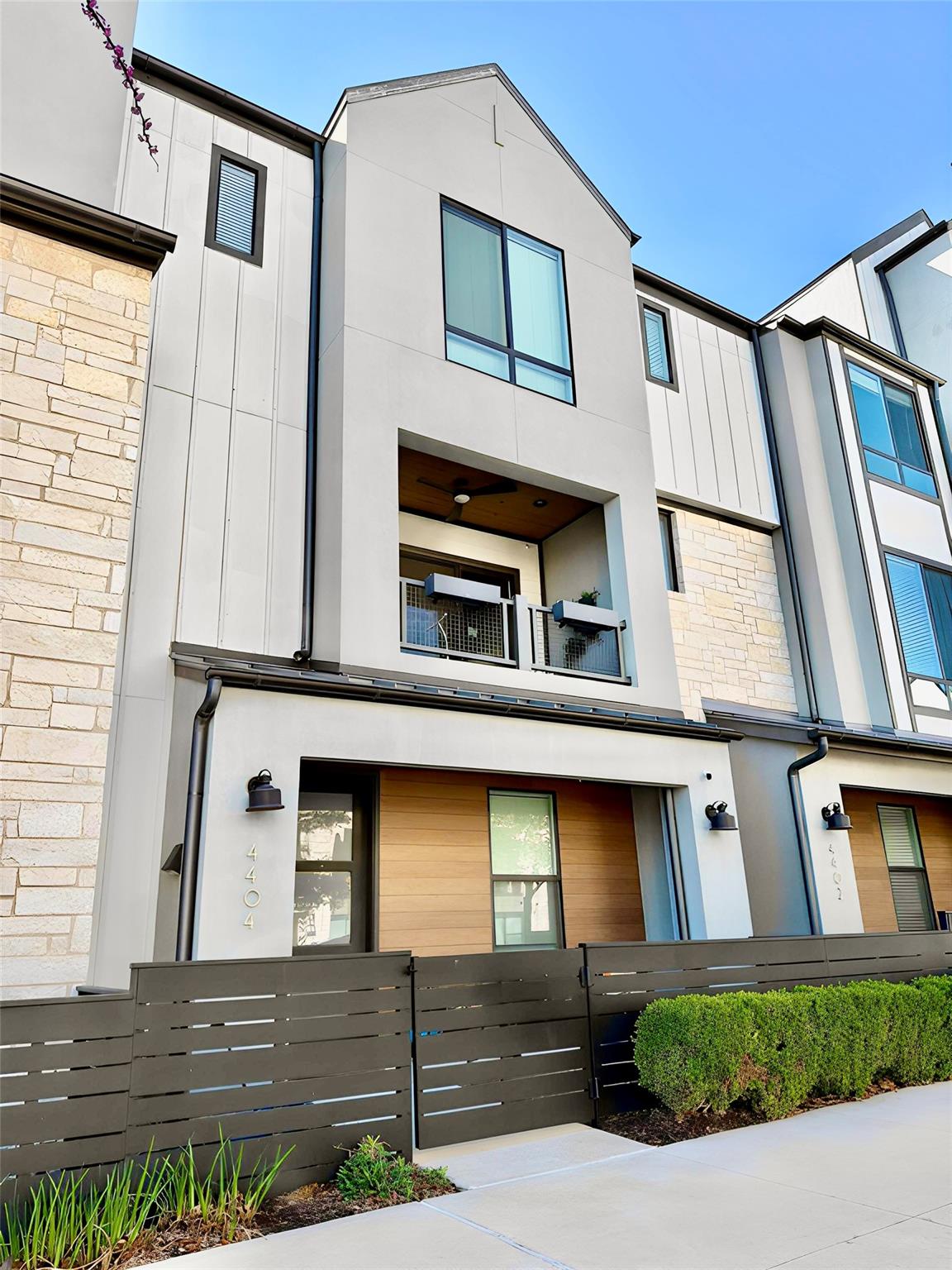 4404 Authentic Dr, Austin, TX 78731