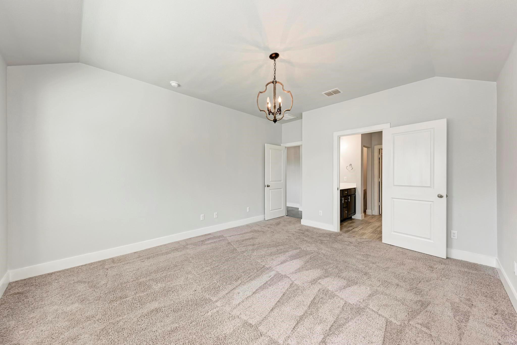 189 Tailwind Dr, Kyle, TX 78640