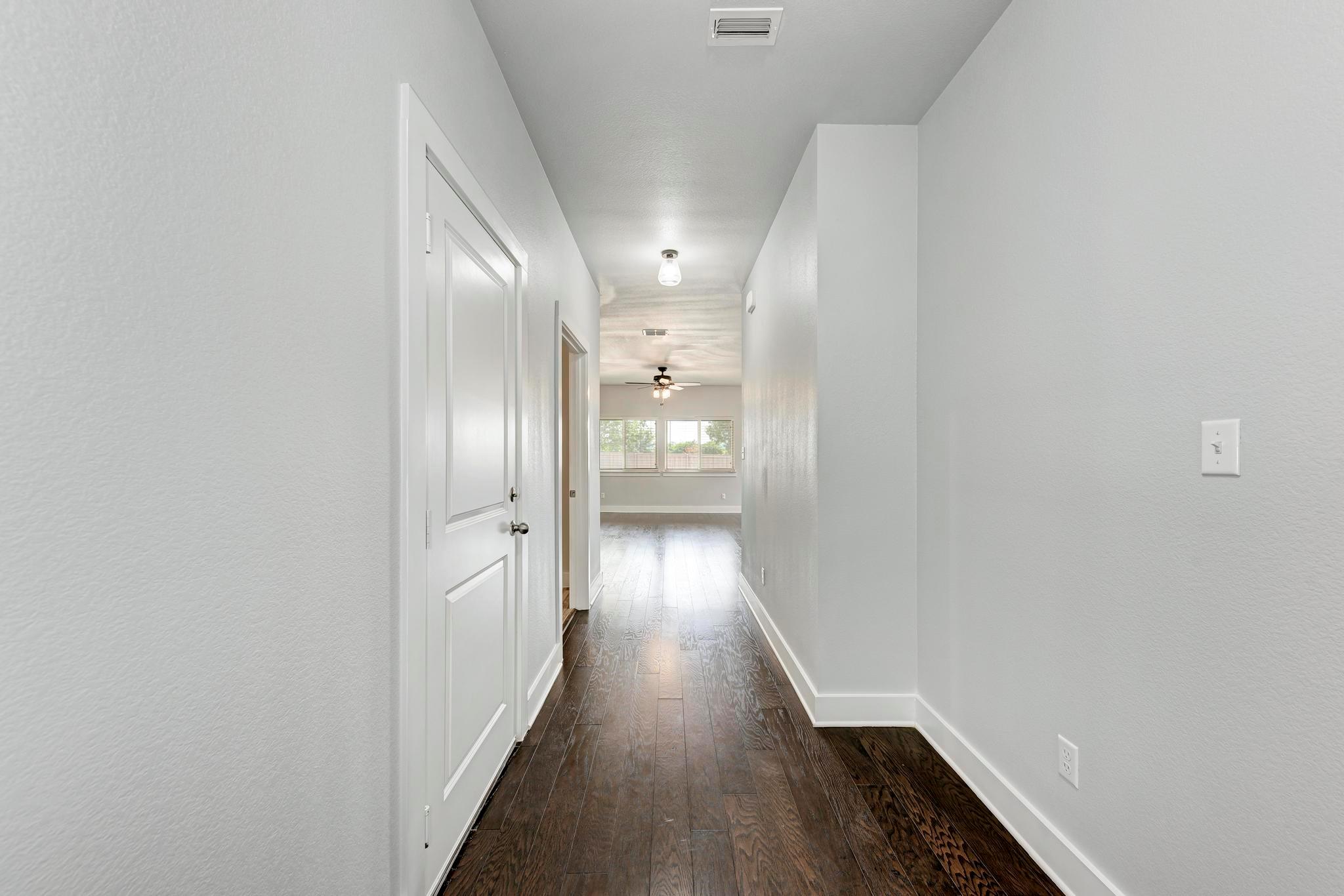 189 Tailwind Dr, Kyle, TX 78640