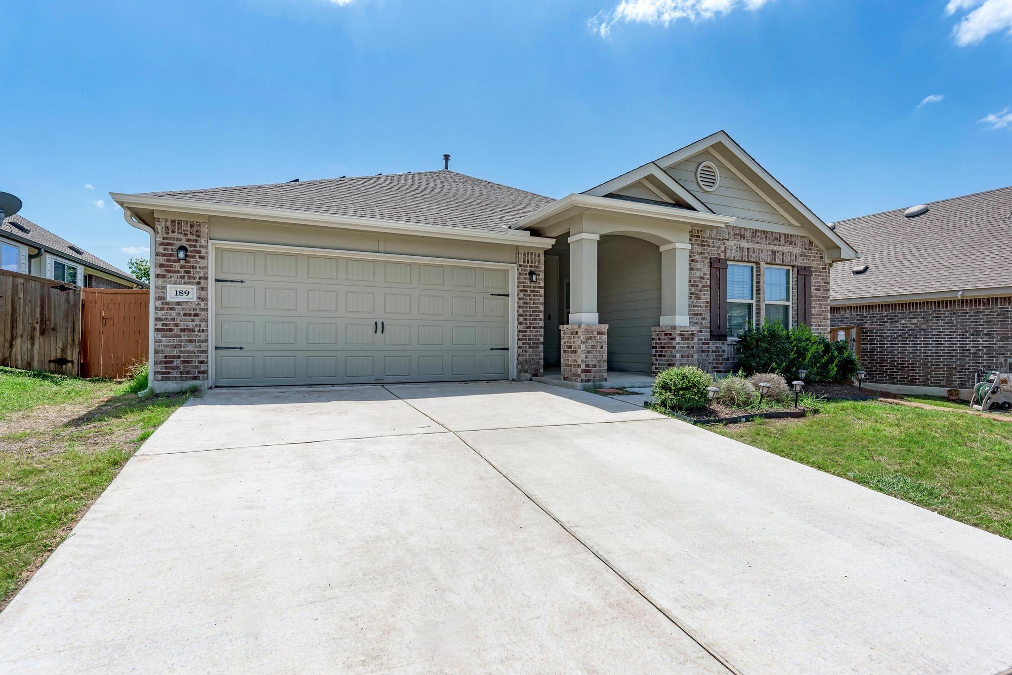 189 Tailwind Dr, Kyle, TX 78640