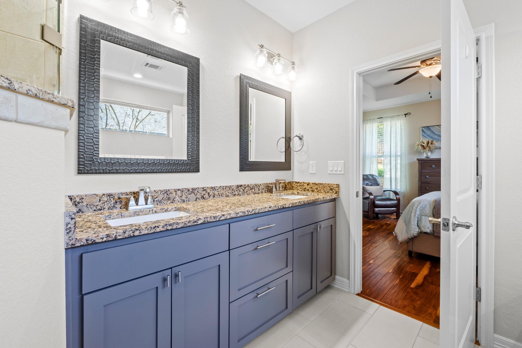 3905 Clinton Ln, Lago Vista, TX 78645