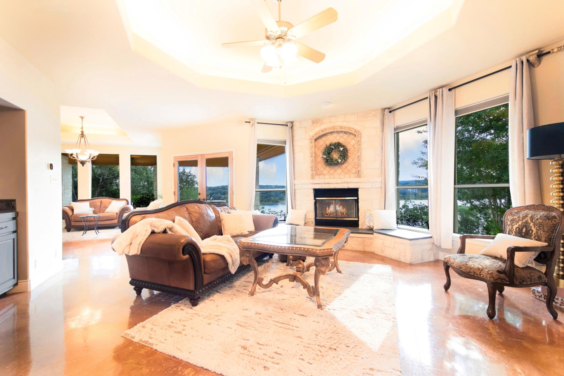 25400 River Rd, Spicewood, TX 78669