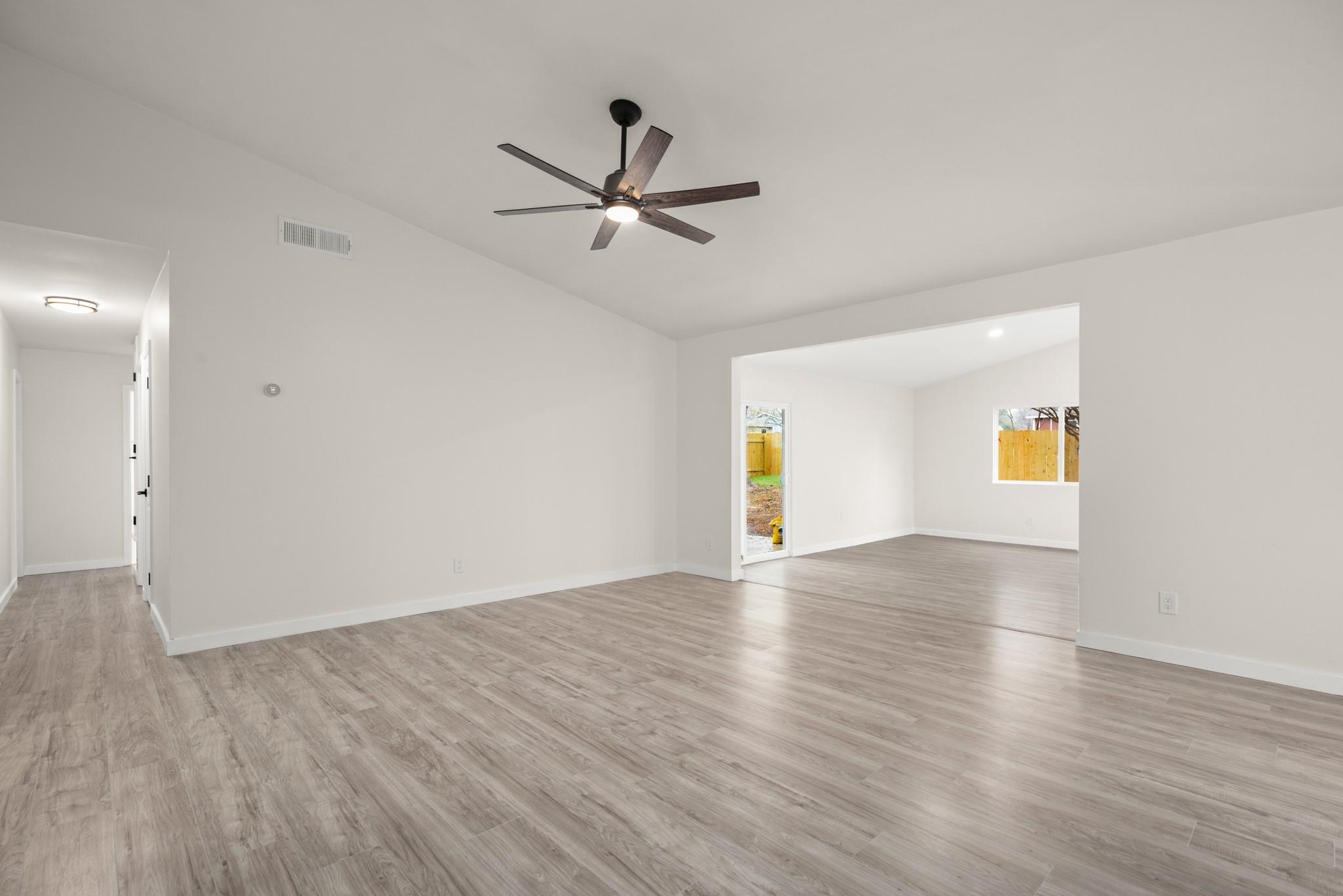 2100 Deadwood Dr, Austin, TX 78744