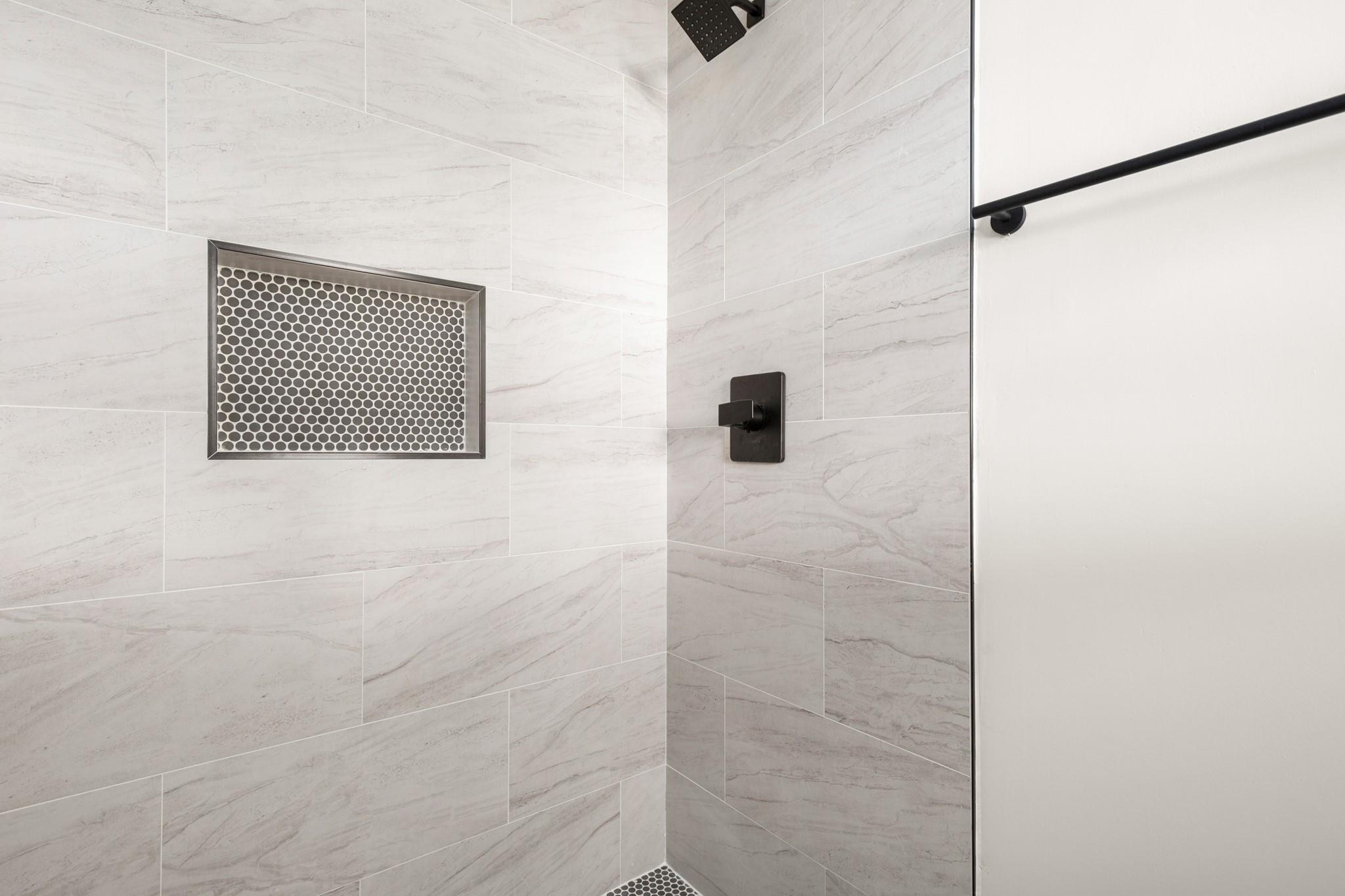 2100 Deadwood Dr, Austin, TX 78744