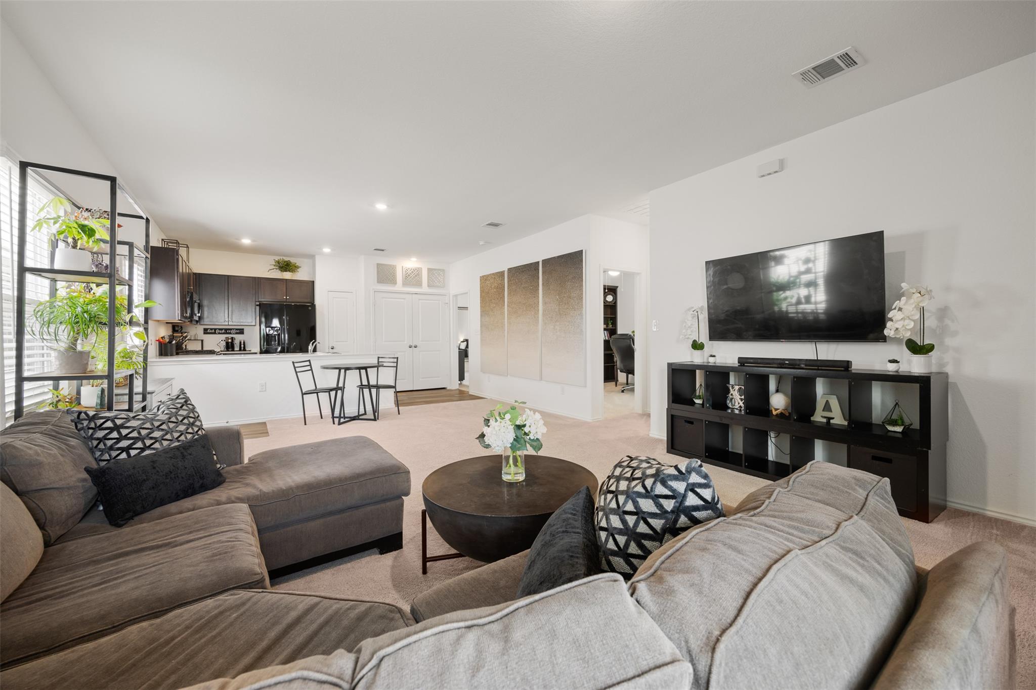 257 Muscovy Dr, Kyle, TX 78640