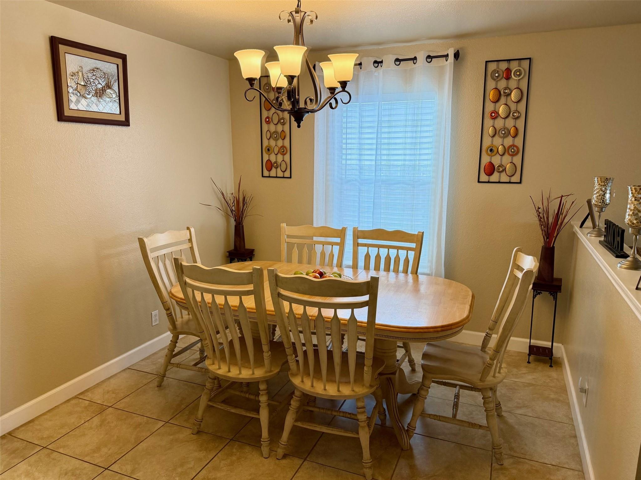 6909 Sabrina Dr, Austin, TX 78747