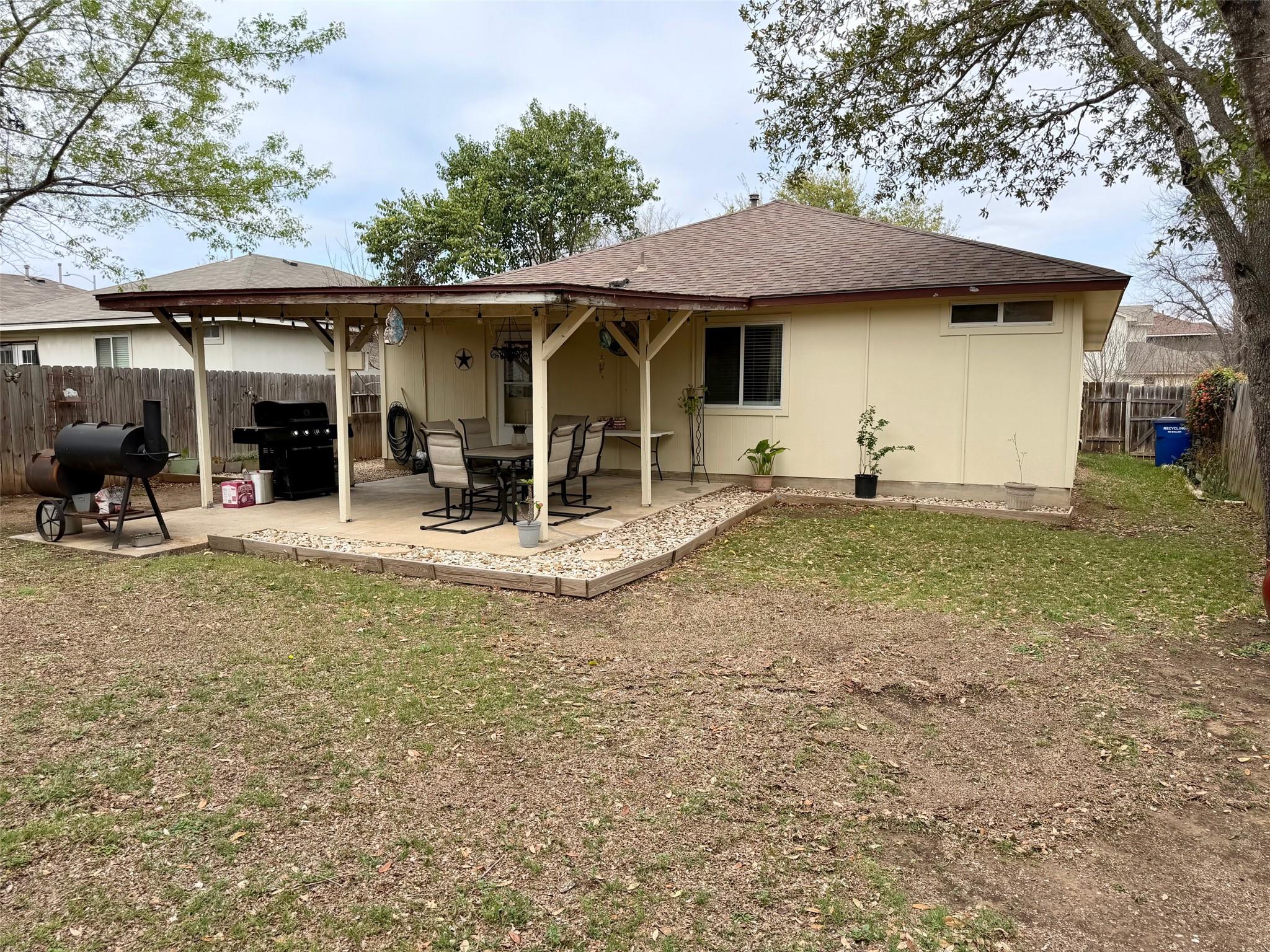 6909 Sabrina Dr, Austin, TX 78747