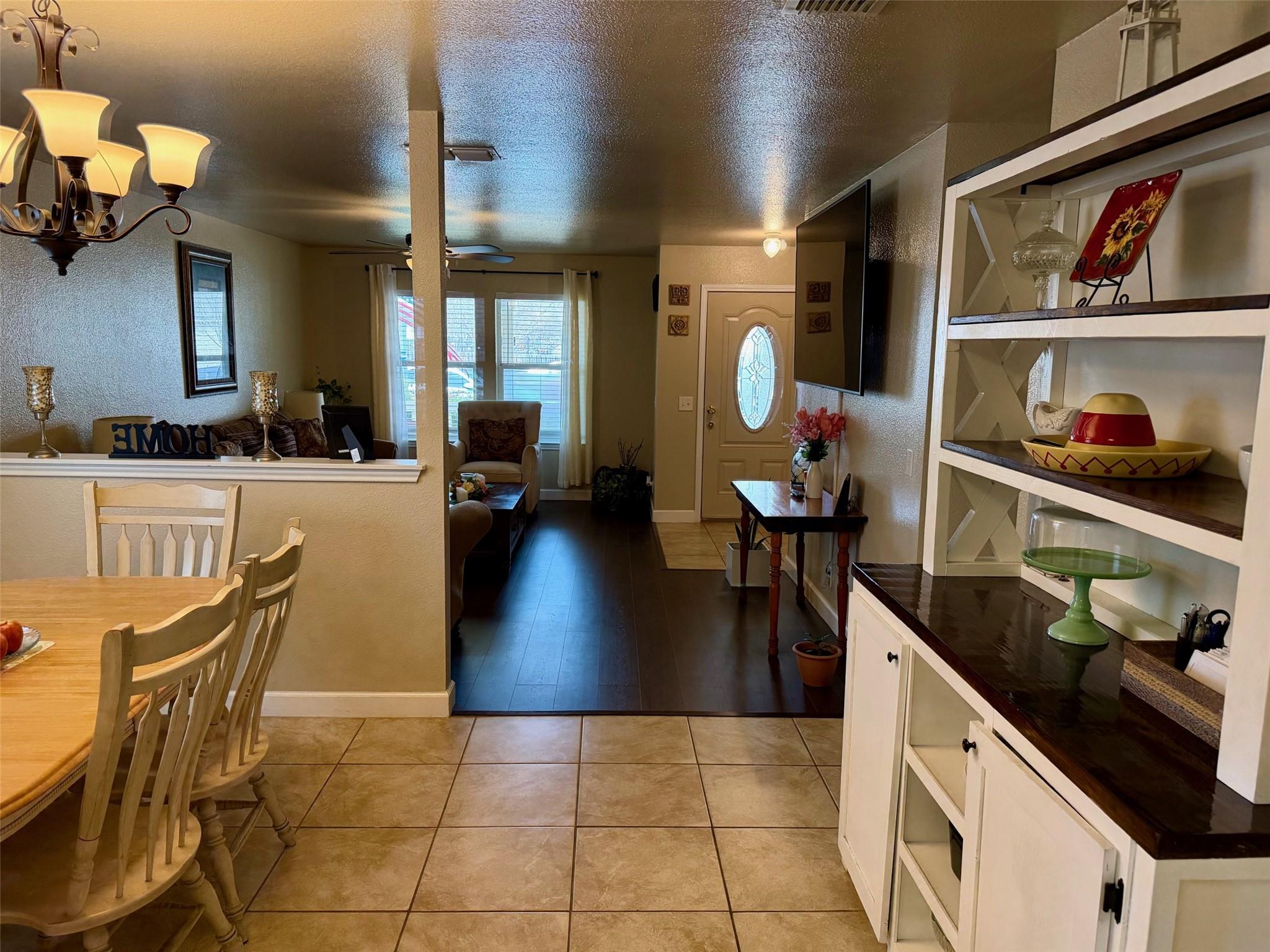 6909 Sabrina Dr, Austin, TX 78747