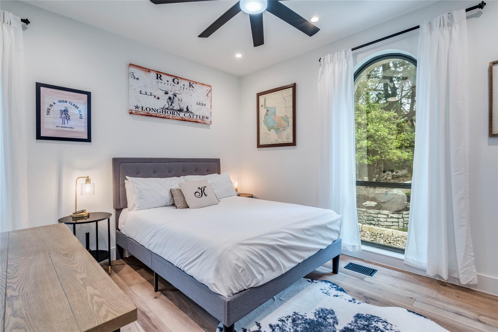 111 Highlander St, Lakeway, TX 78734