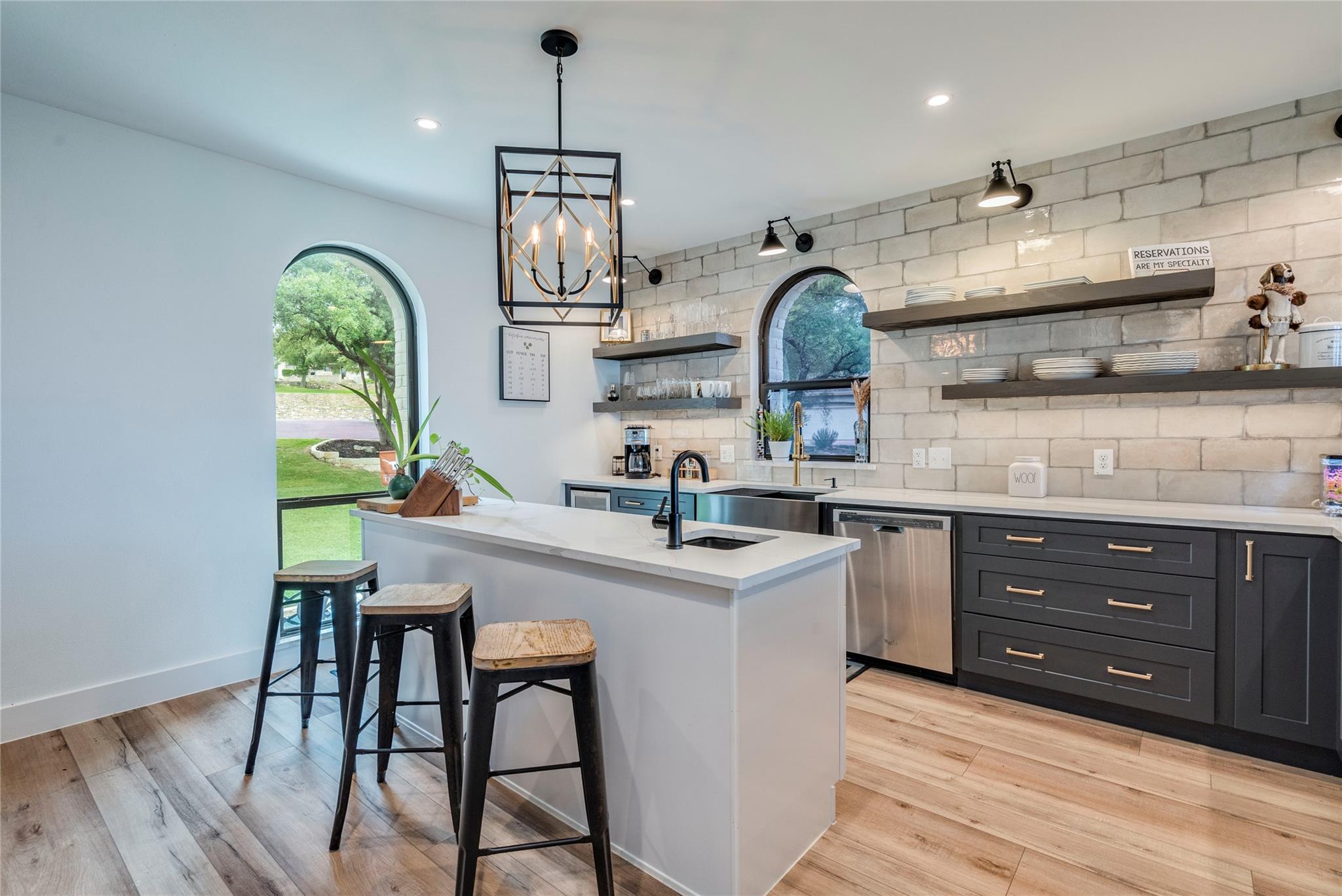 111 Highlander St, Lakeway, TX 78734
