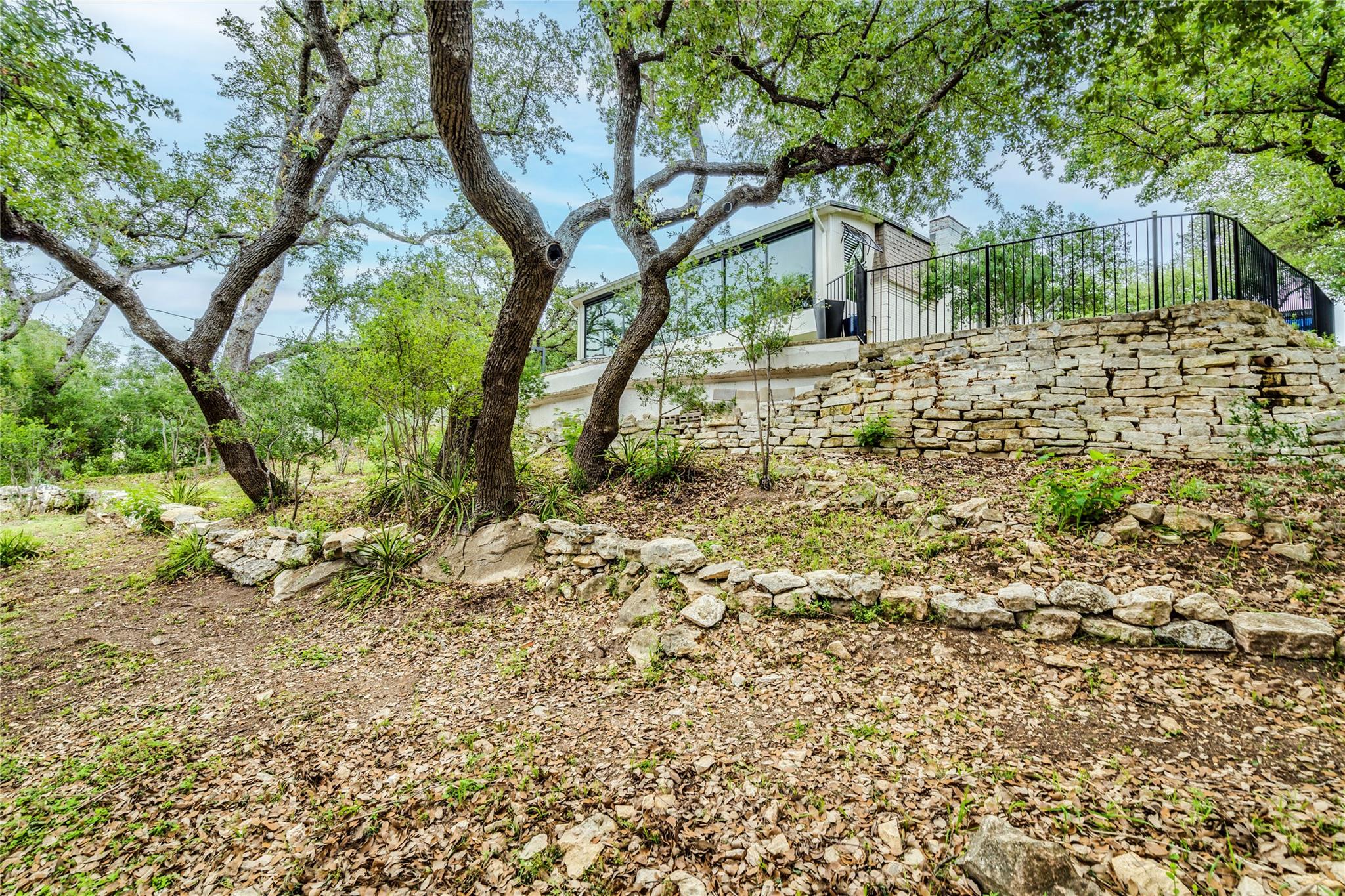 111 Highlander St, Lakeway, TX 78734