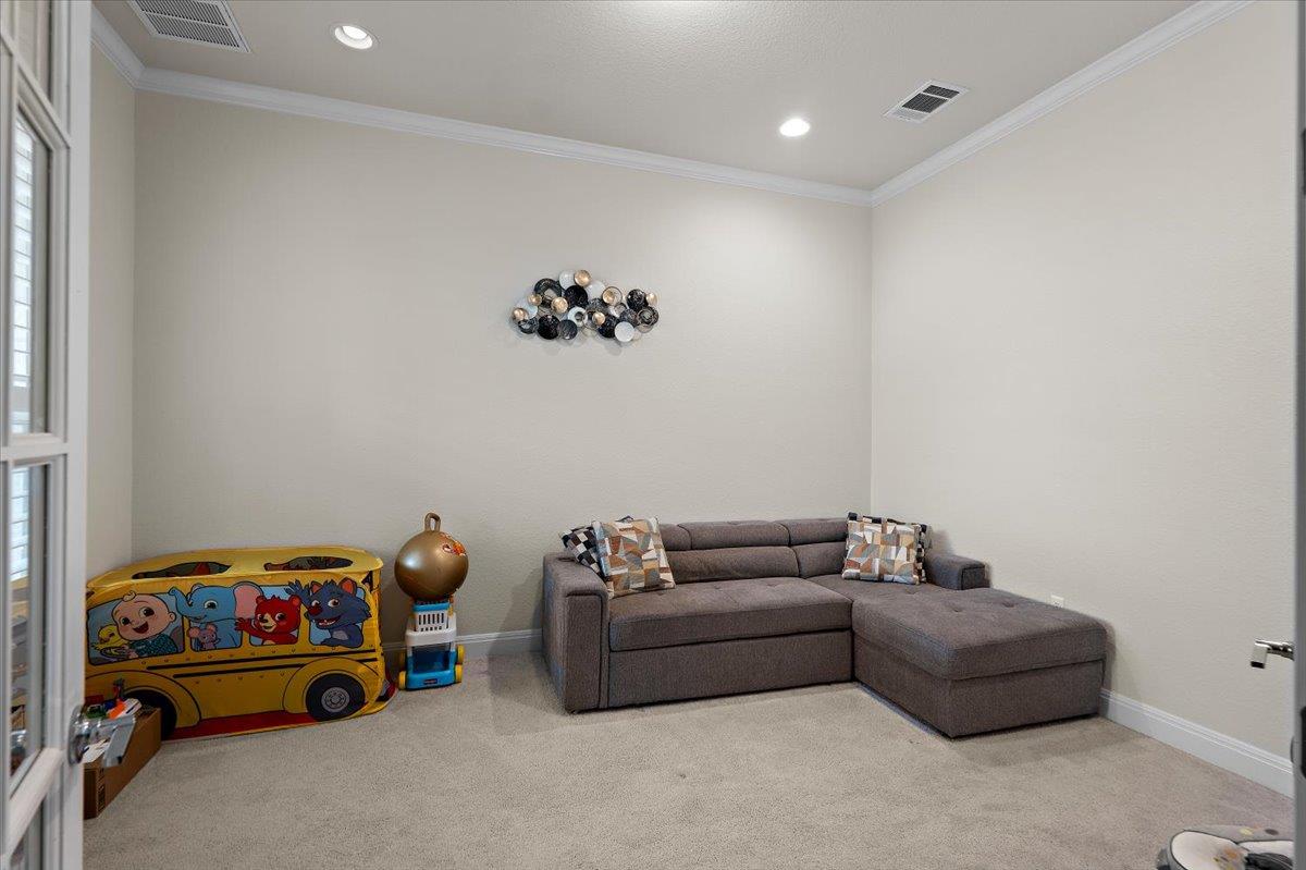 9033 Rattlesnake Trl, Austin, TX 78717