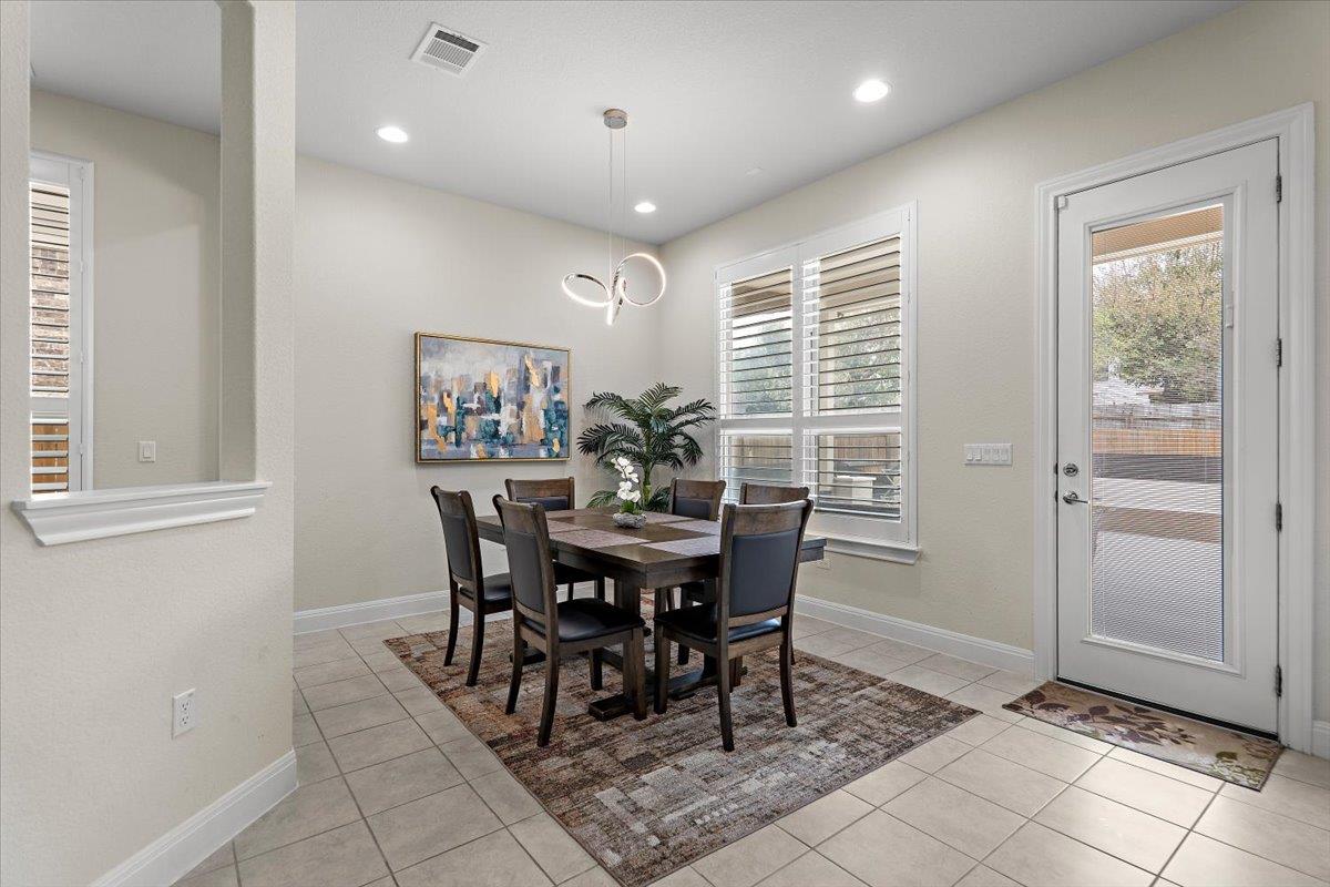 9033 Rattlesnake Trl, Austin, TX 78717