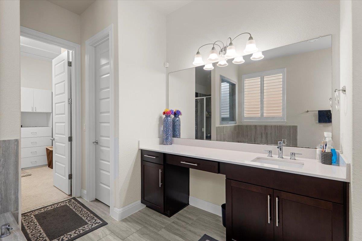 9033 Rattlesnake Trl, Austin, TX 78717