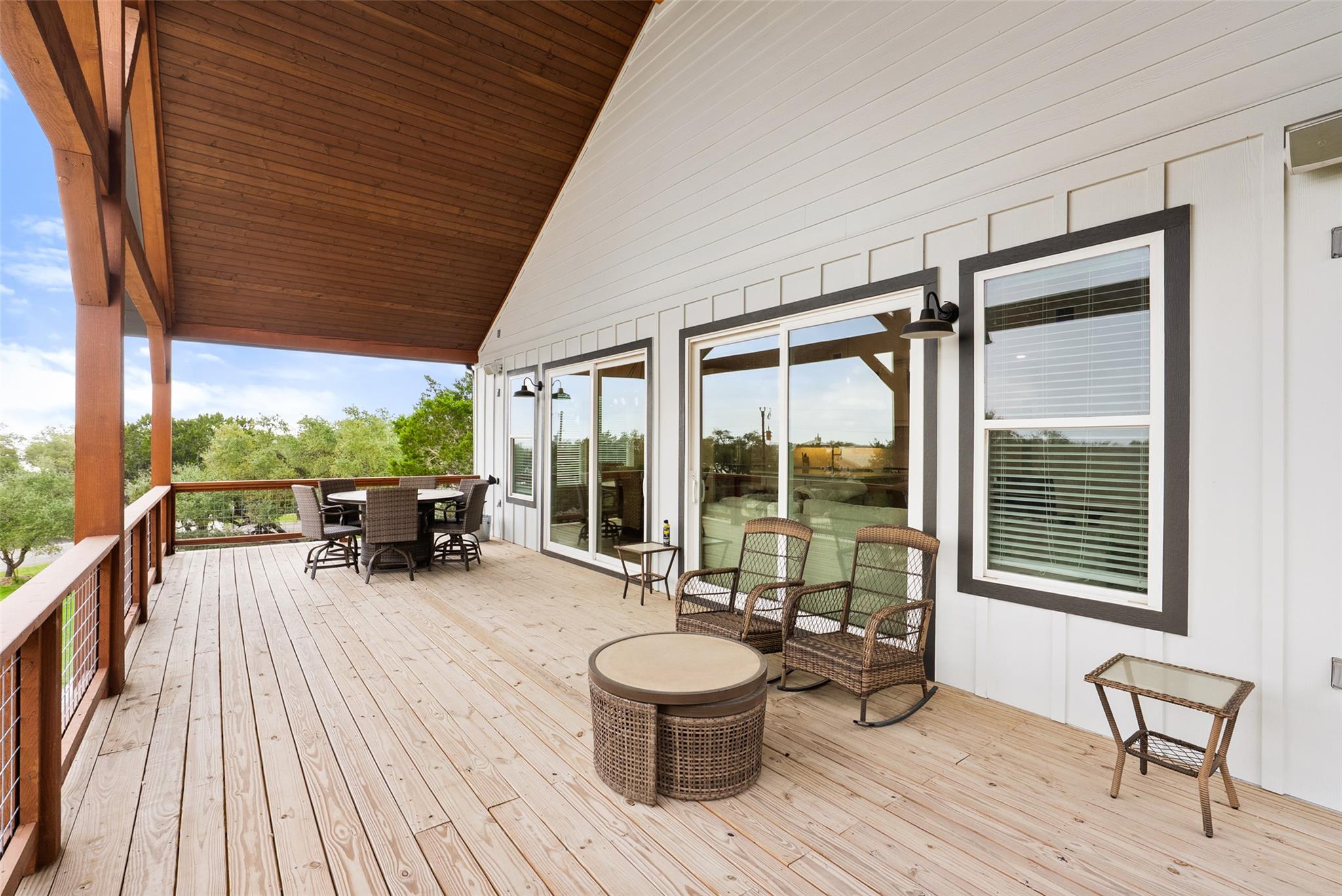 3160 Lakeview Dr, Canyon Lake, TX 78133