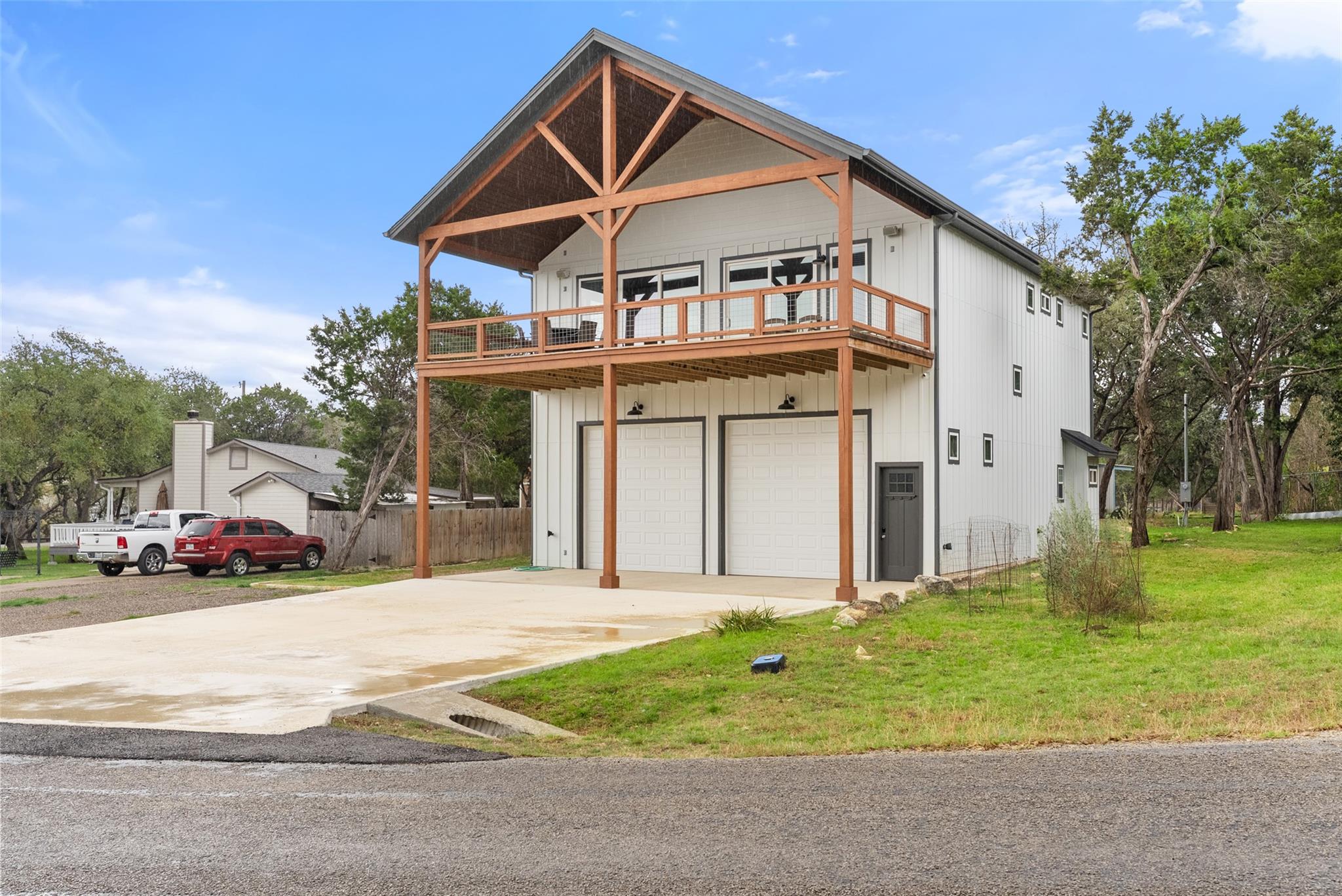 3160 Lakeview Dr, Canyon Lake, TX 78133